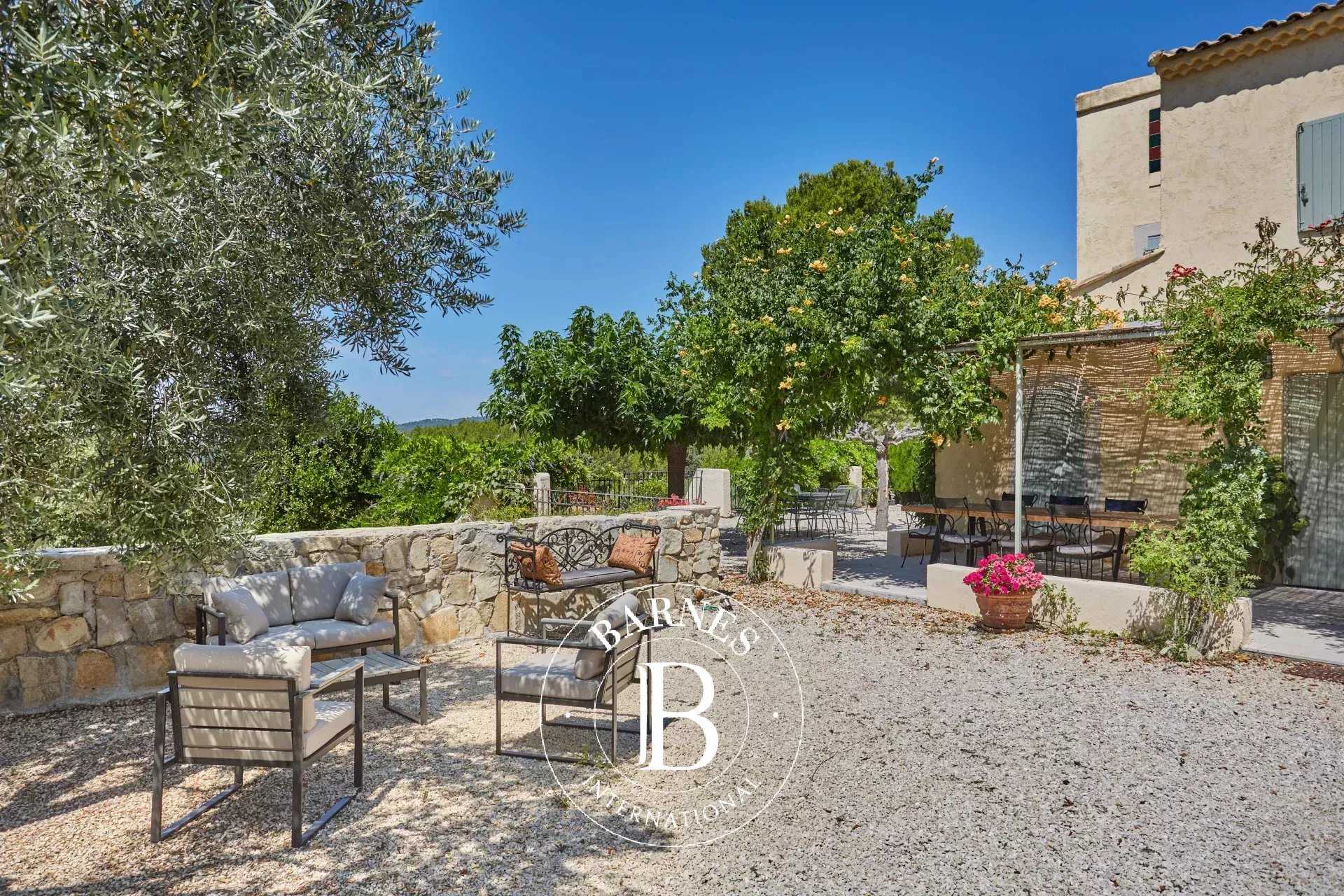 Aix-en-Provence  - Property 6 Bedrooms
