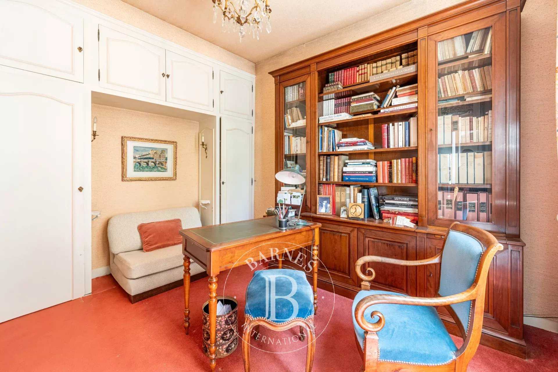 Aix-en-Provence  - Townhouse 10 Bedrooms