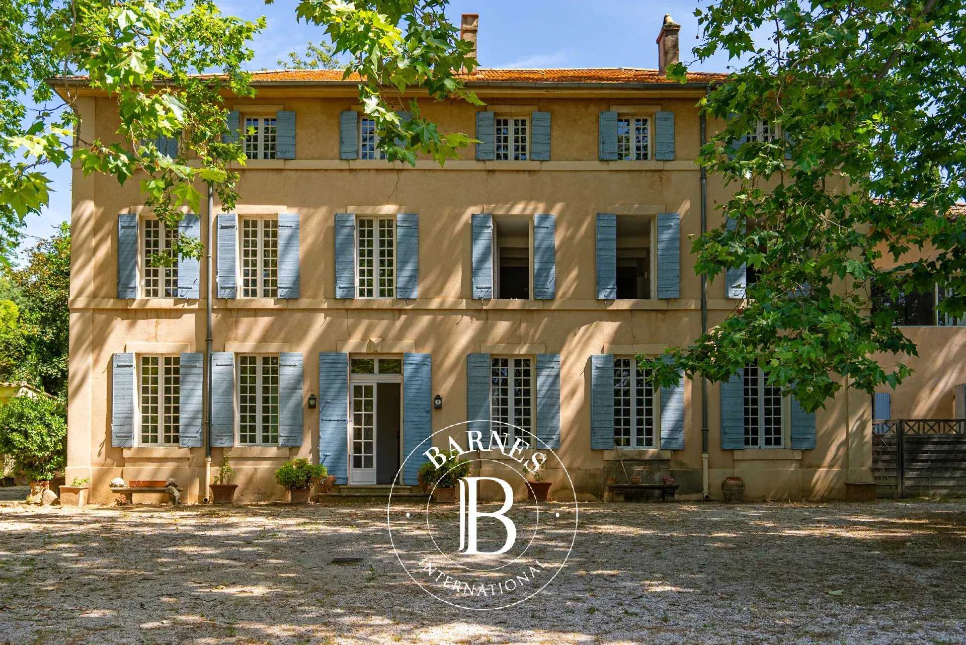 Aix-en-Provence  - Bastide 15 Pi&egrave;ces
