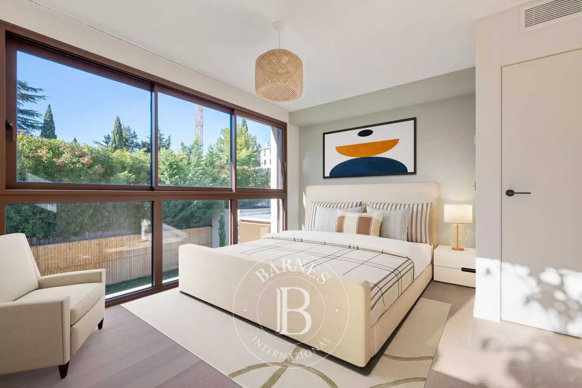 Aix-en-Provence  - Maison 7 Pièces 5 Chambres