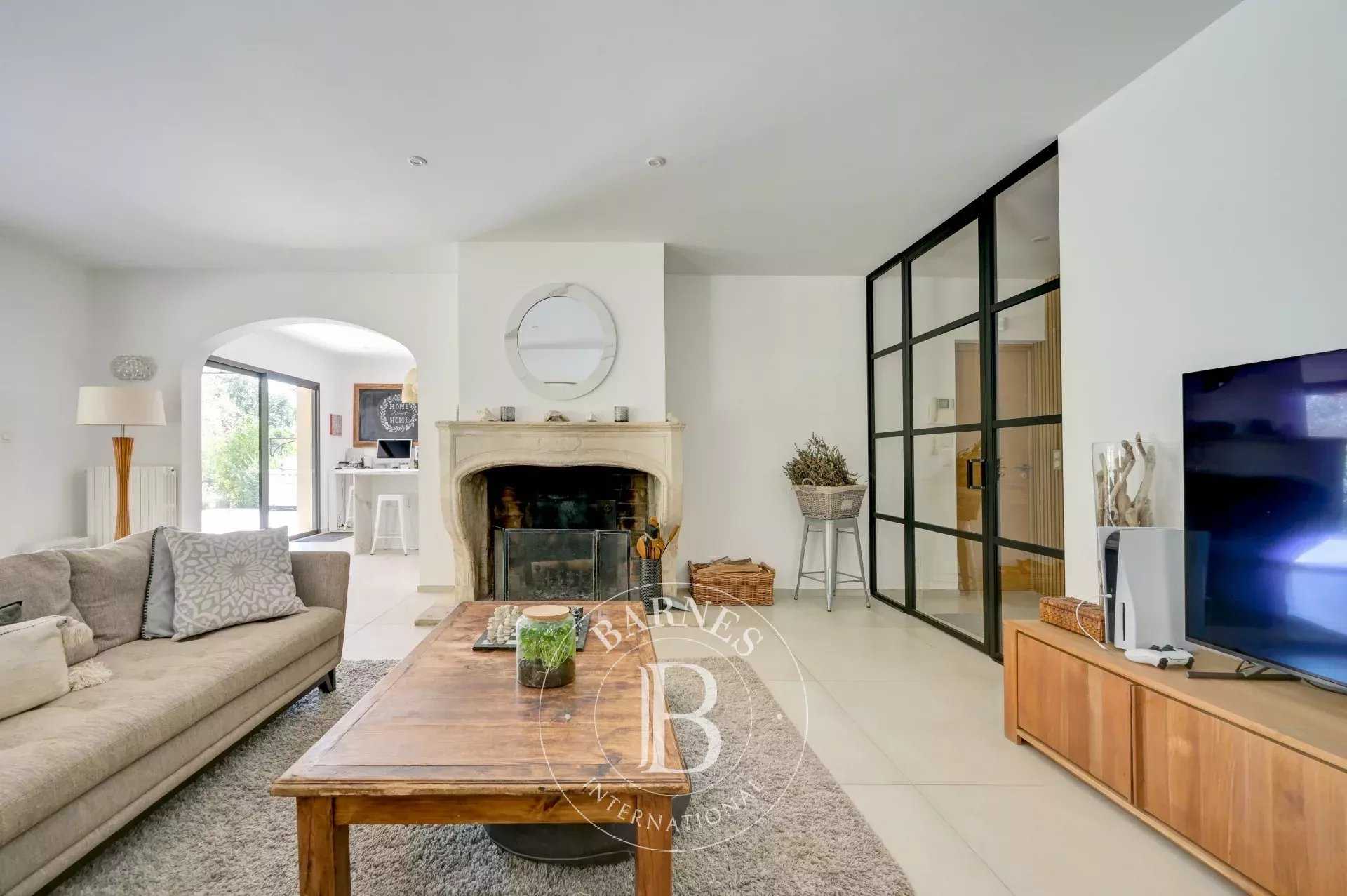 Aix-en-Provence  - House 5 Bedrooms