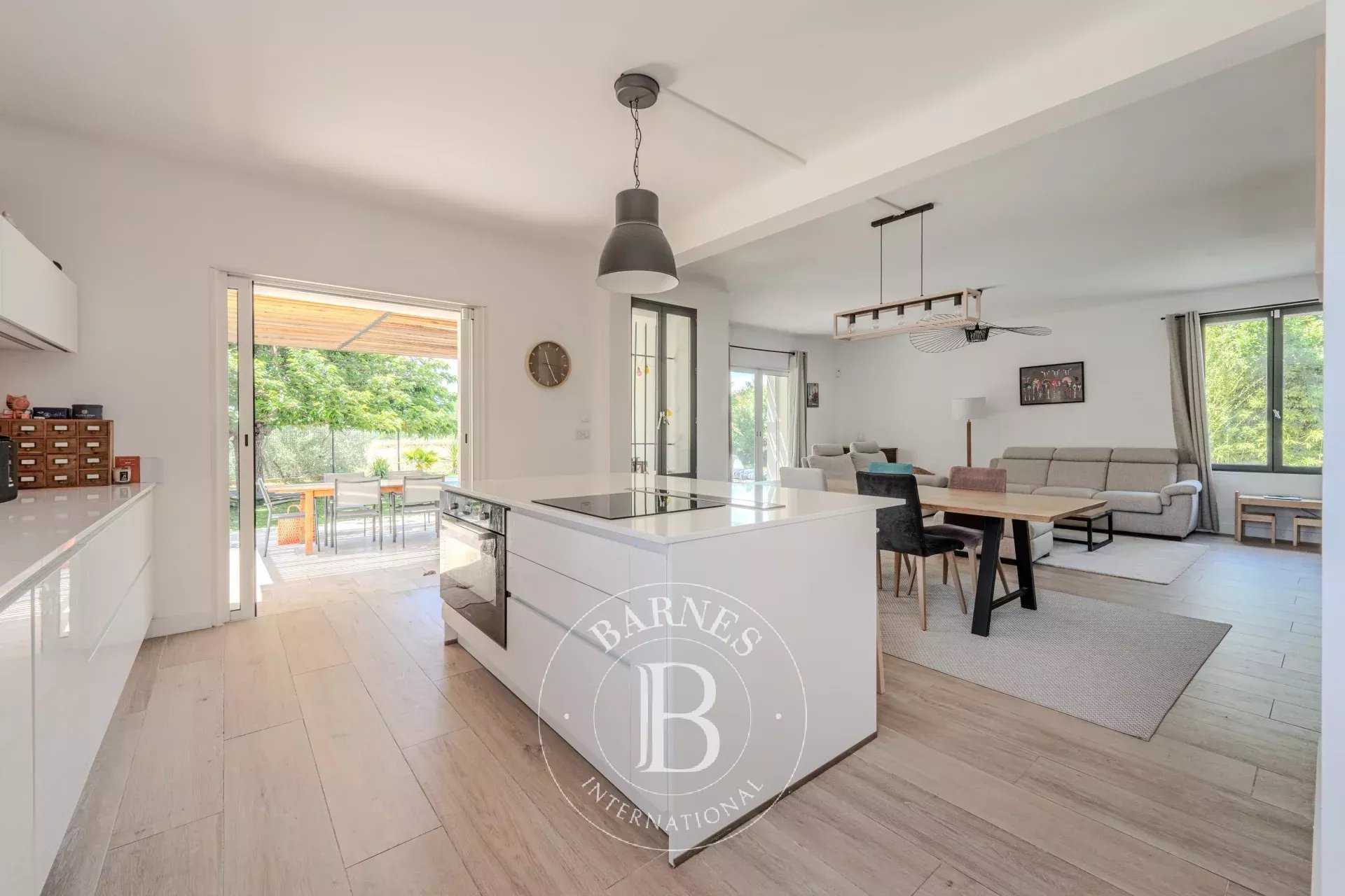 Aix-en-Provence  - House 4 Bedrooms