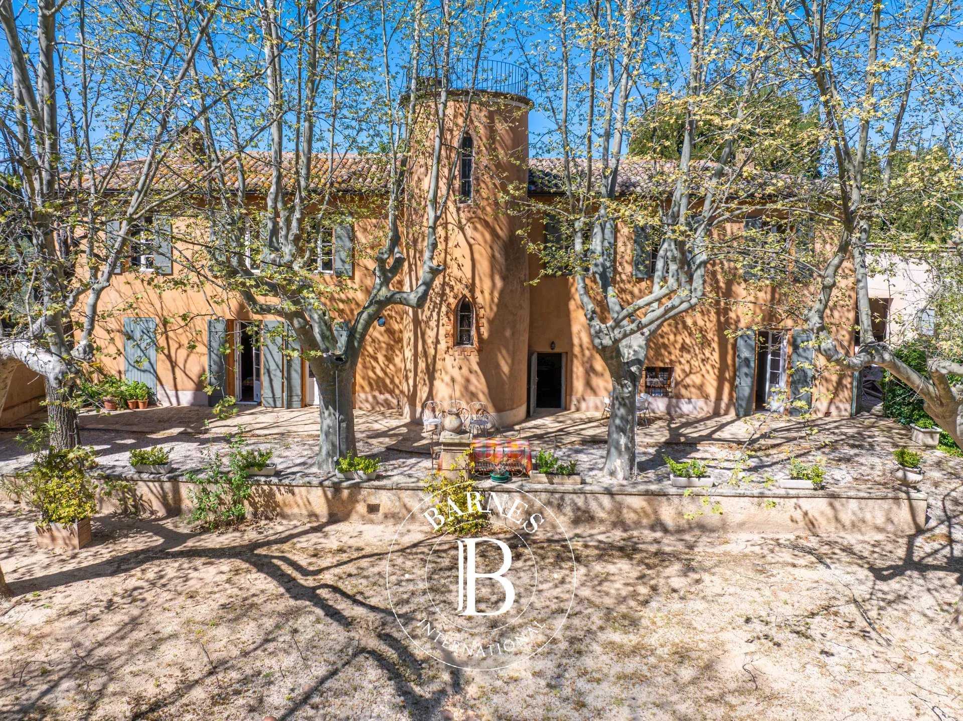 Aix-en-Provence  - Property 