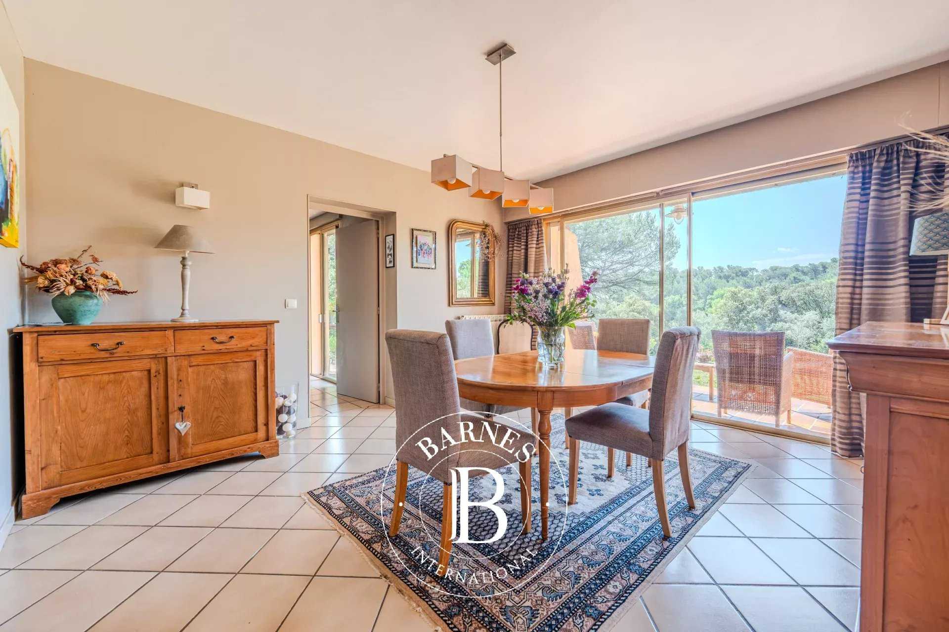 Lambesc  - House 4 Bedrooms