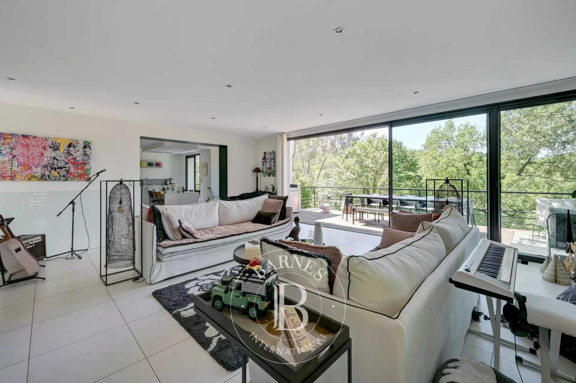 Aix-en-Provence  - House 5 Bedrooms