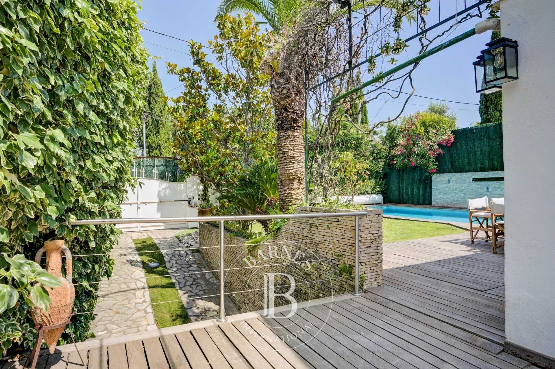 Aix-en-Provence  - House 6 Bedrooms