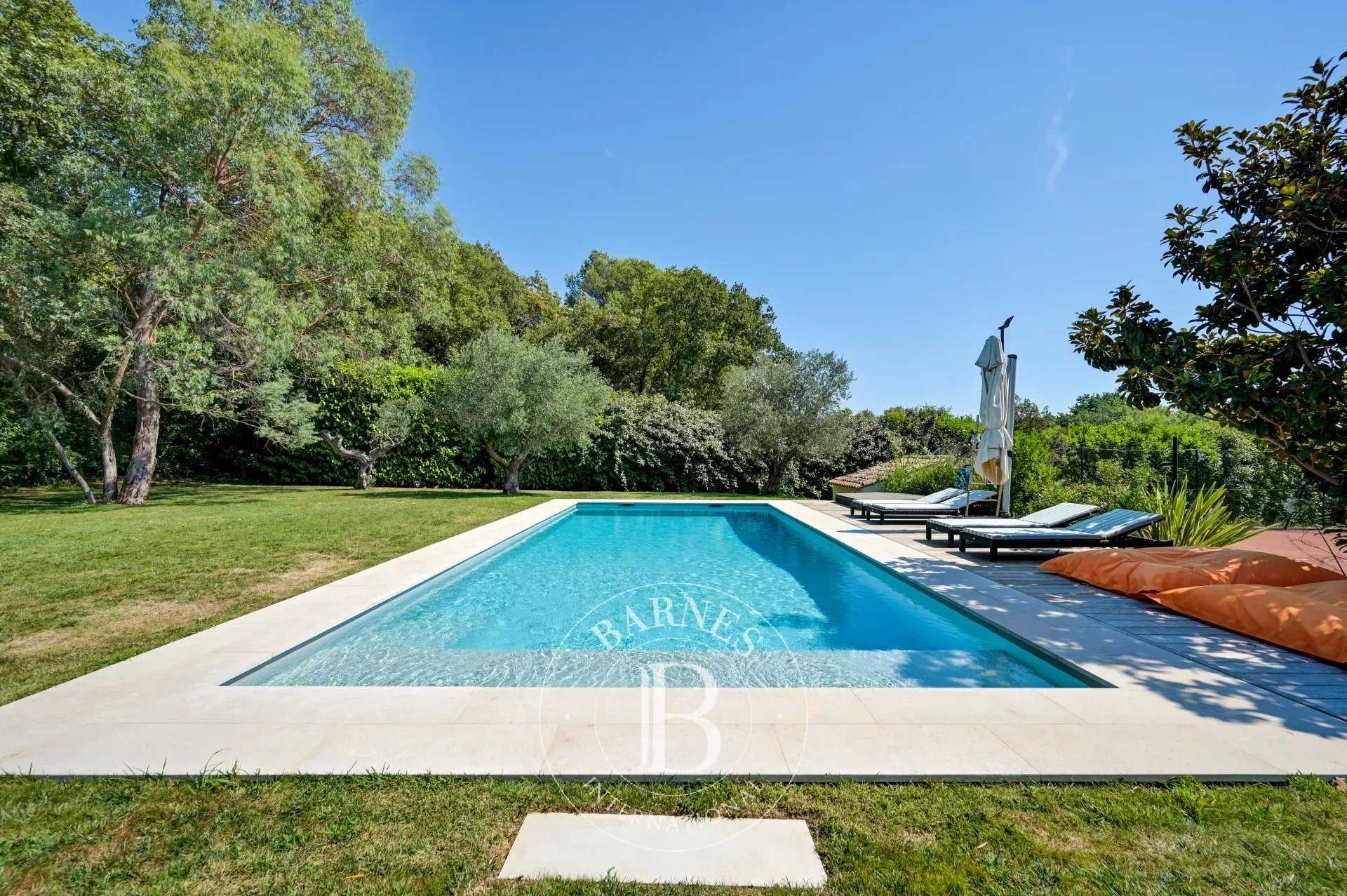 Aix-en-Provence  - House 5 Bedrooms