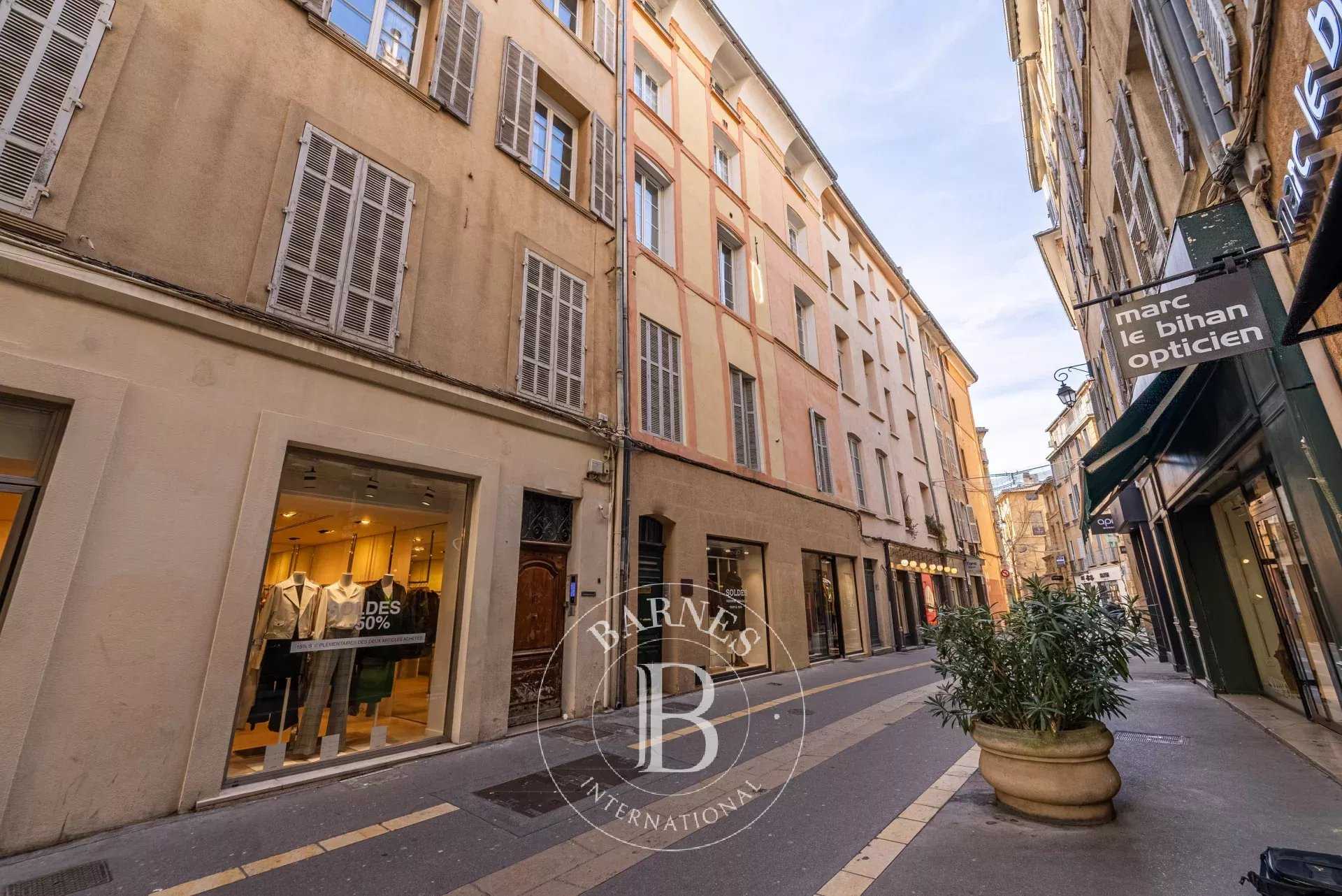 Aix-en-Provence  - Building 