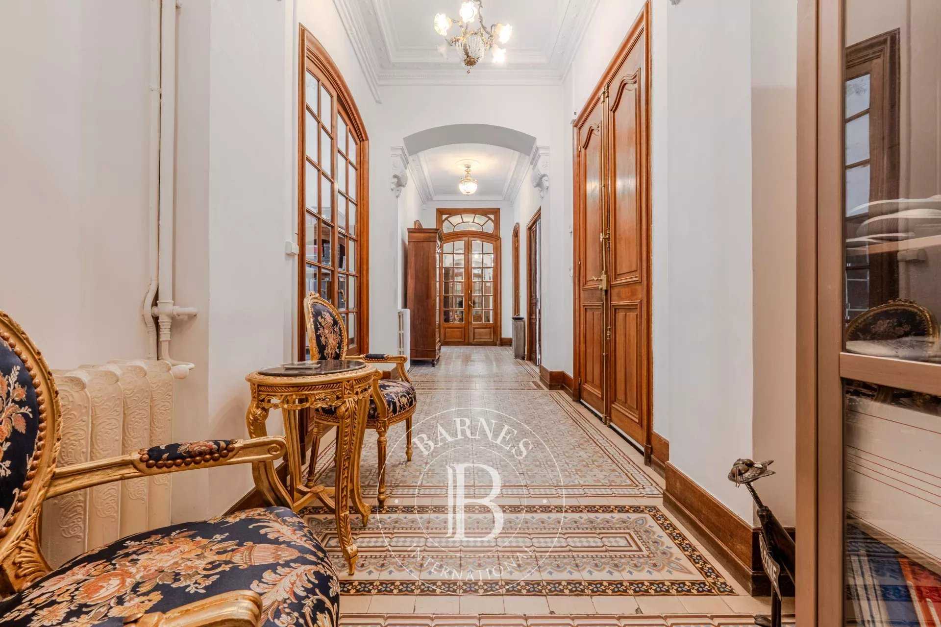 Salon-de-Provence  - Apartment 3 Bedrooms
