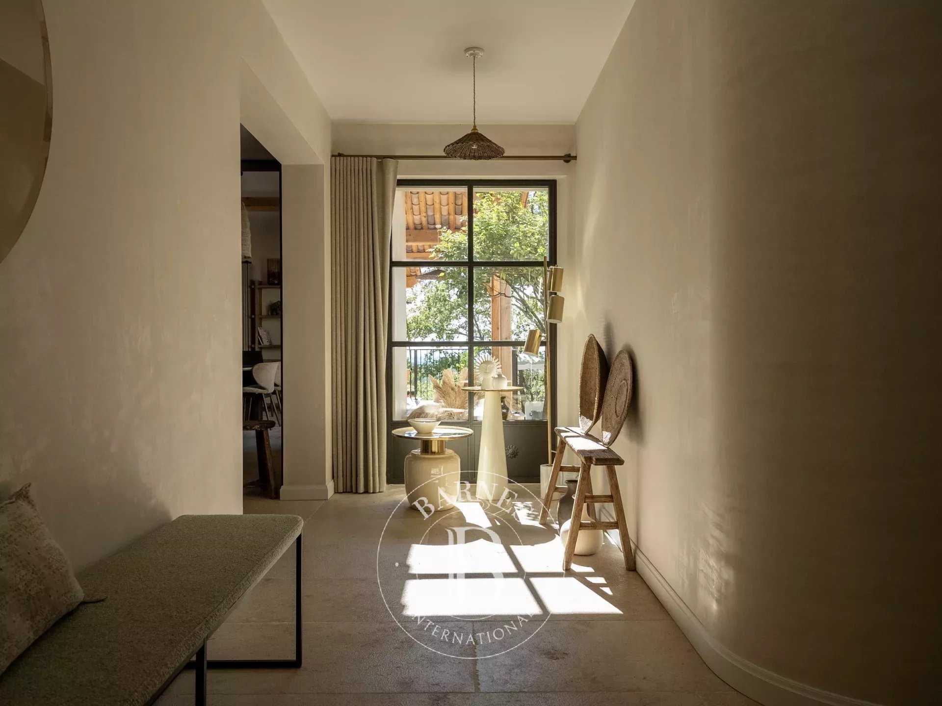 Lourmarin  - Property 5 Bedrooms