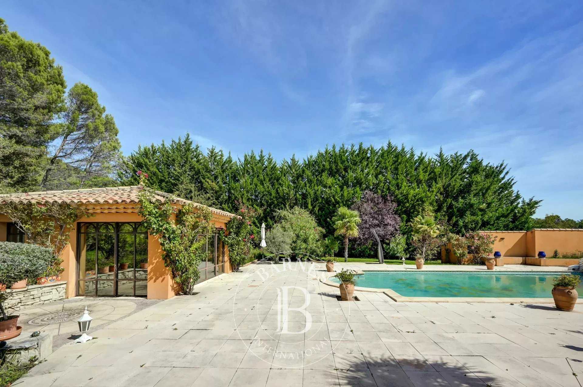 Aix-en-Provence  - House 4 Bedrooms