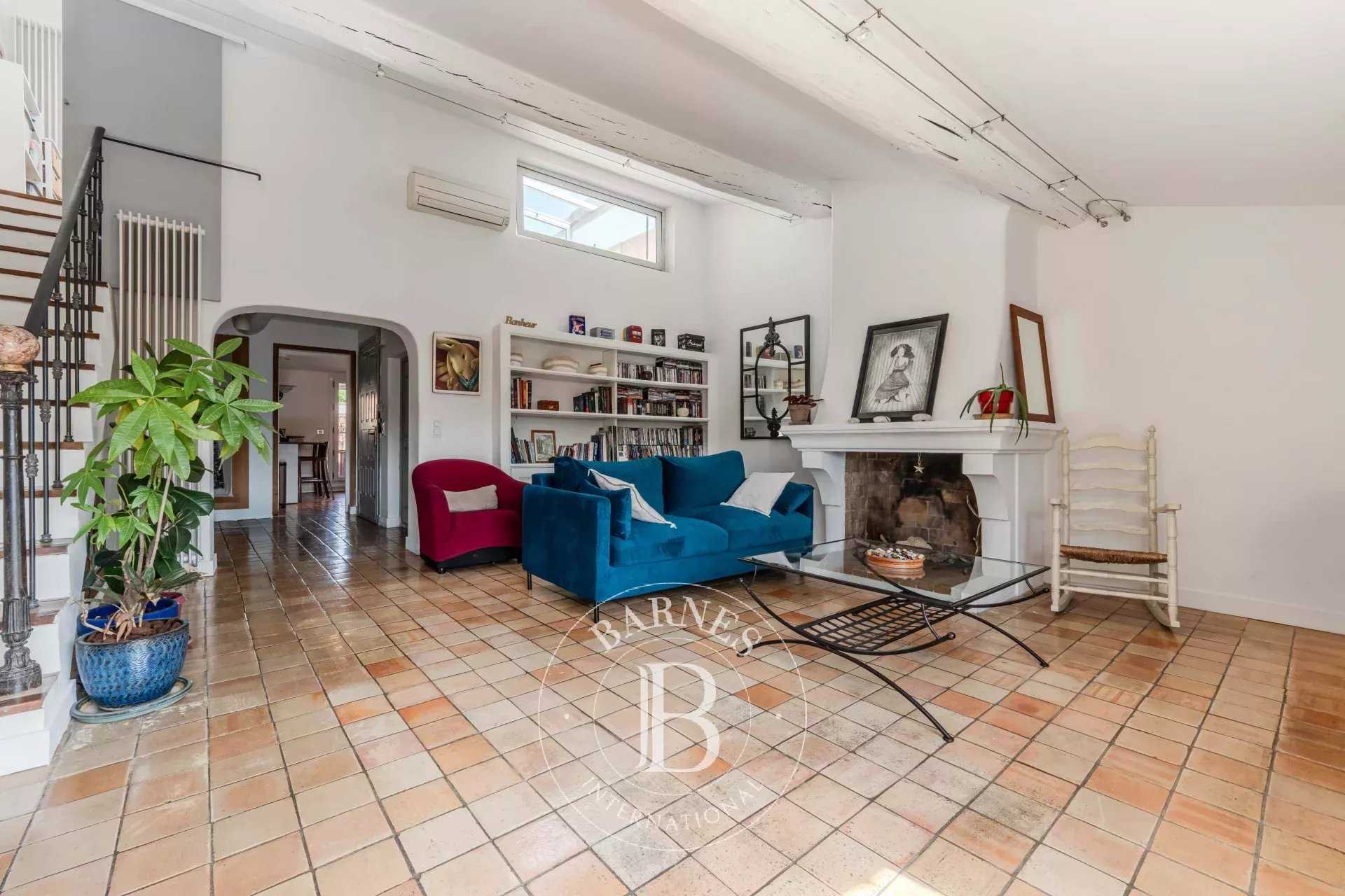 Aix-en-Provence  - Appartement 5 Pièces 2 Chambres