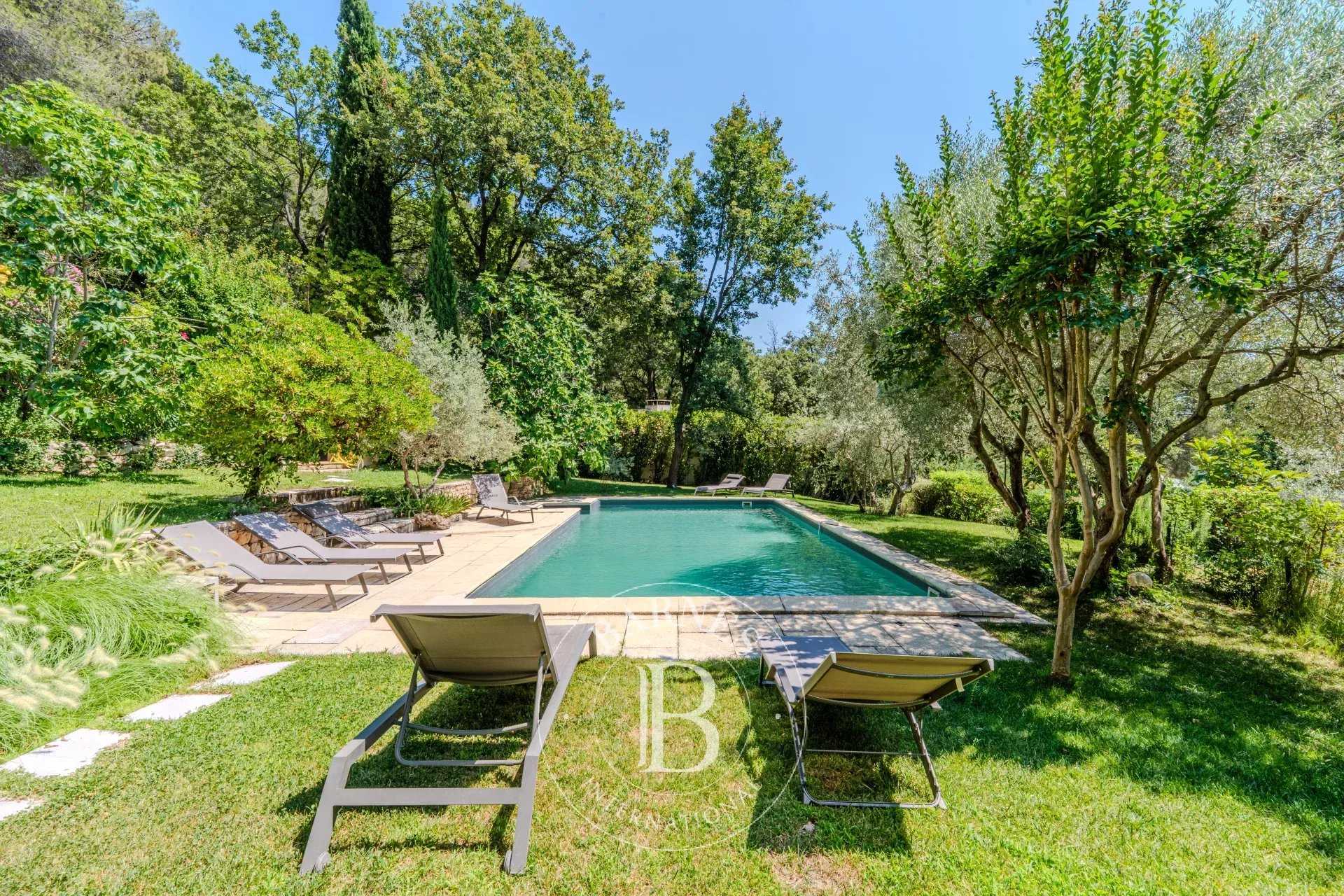 Aix-en-Provence  - House 5 Bedrooms