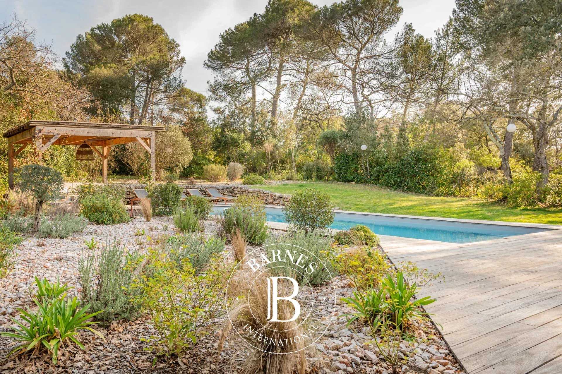 Aix-en-Provence  - House 5 Bedrooms