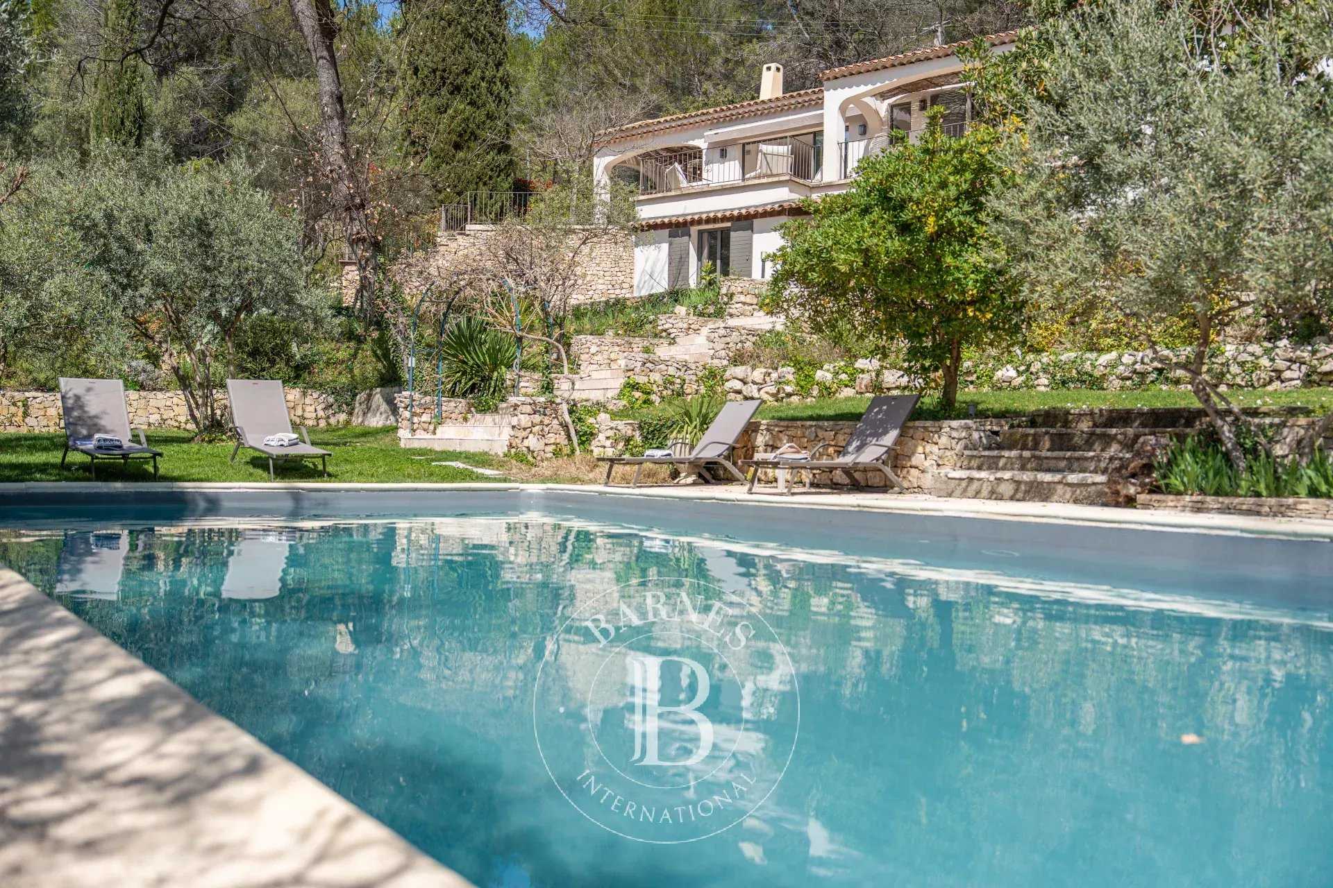 Aix-en-Provence  - House 5 Bedrooms