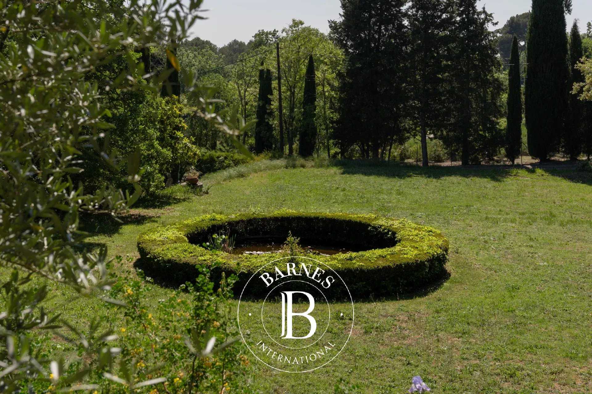 Aix-en-Provence  - House 7 Bedrooms