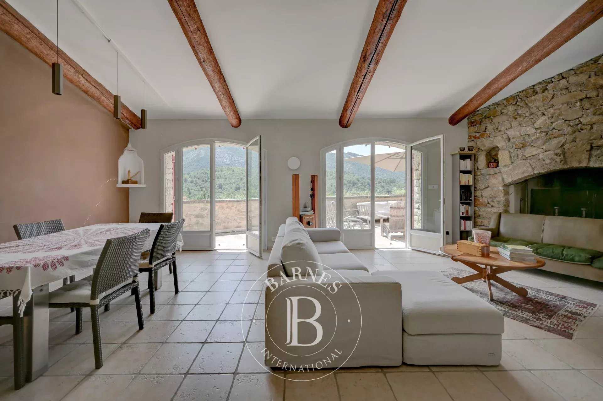 Aix-en-Provence  - House 6 Bedrooms