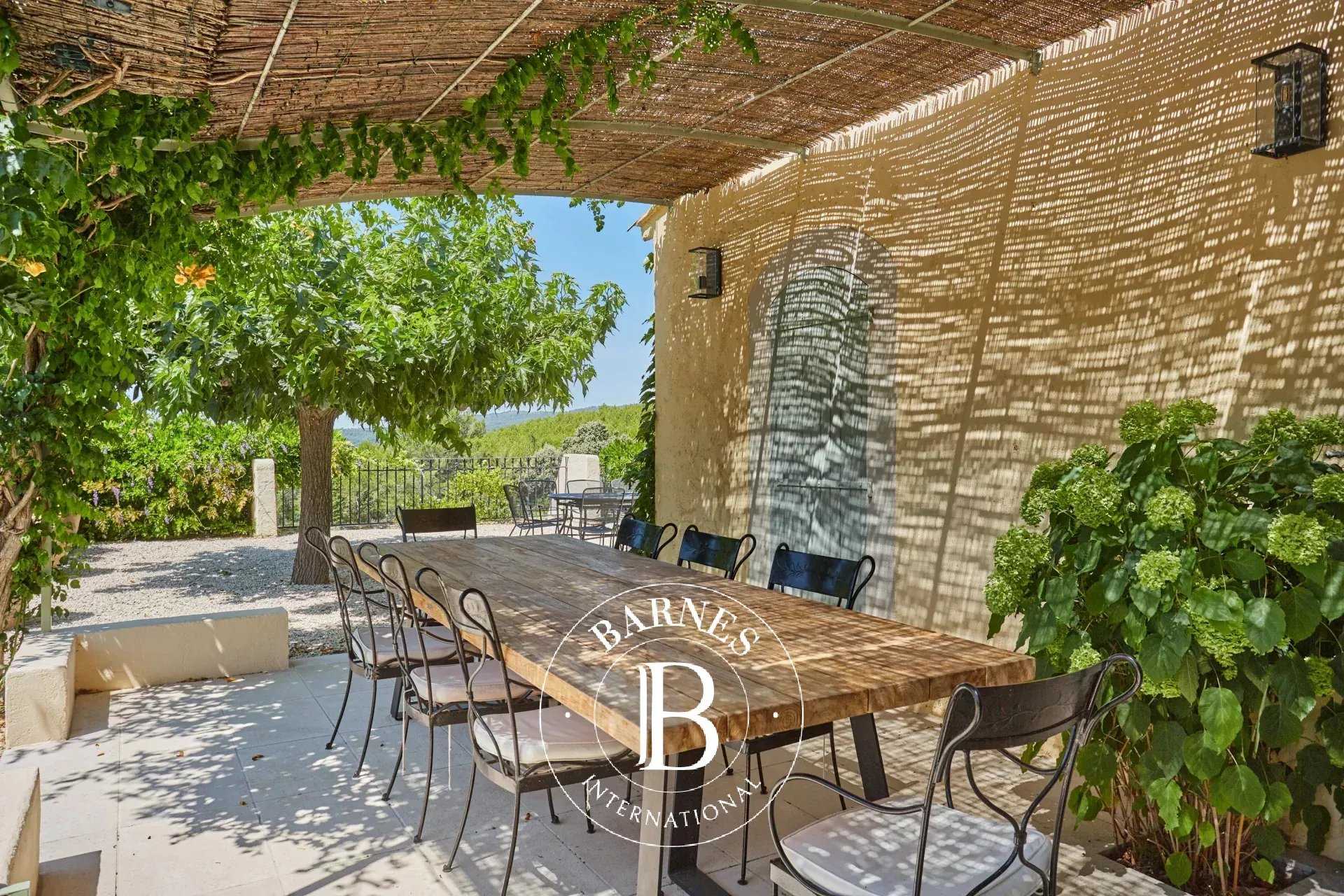 Aix-en-Provence  - Property 6 Bedrooms