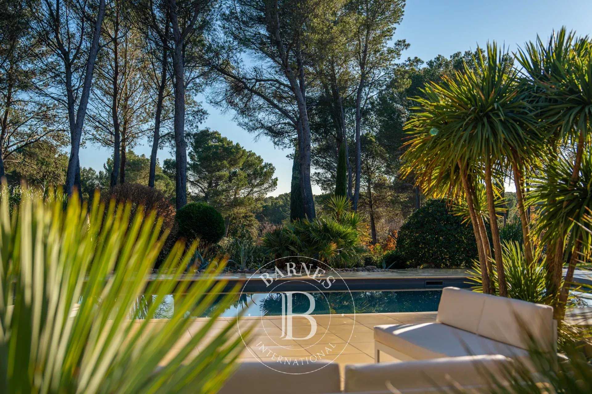 Aix-en-Provence  - Property 7 Bedrooms