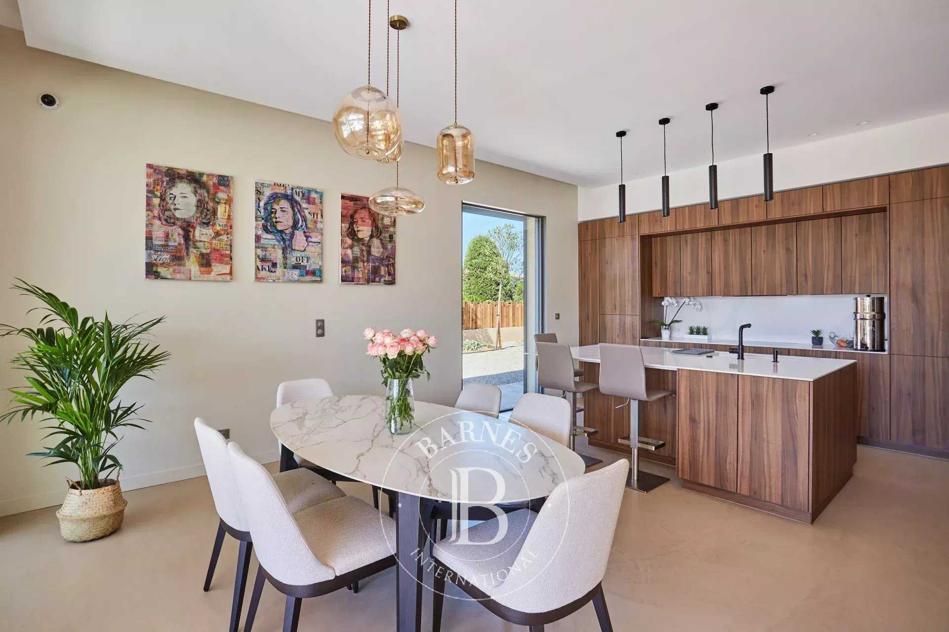 Aix-en-Provence  - House 5 Bedrooms