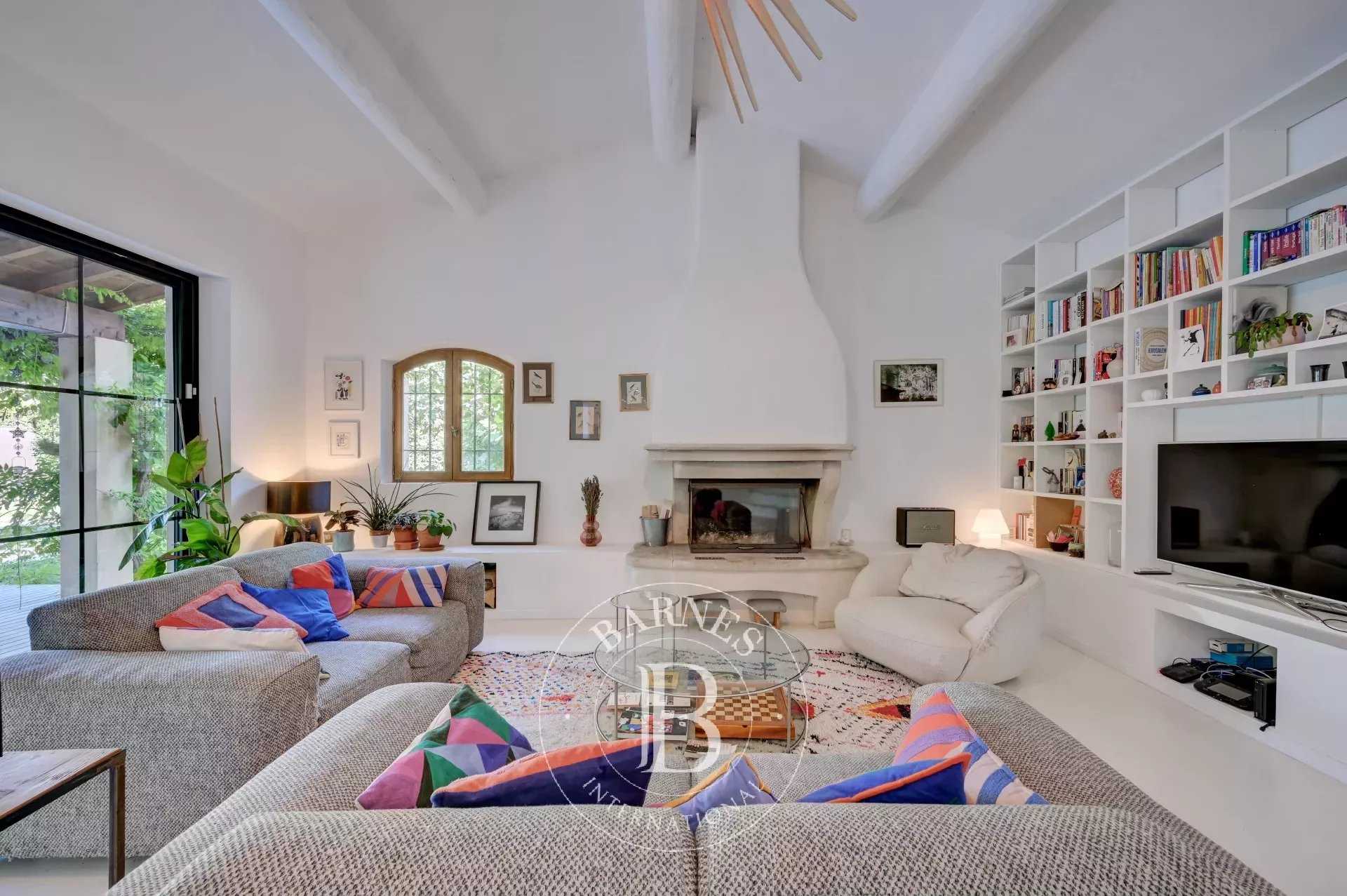 Aix-en-Provence  - House 5 Bedrooms