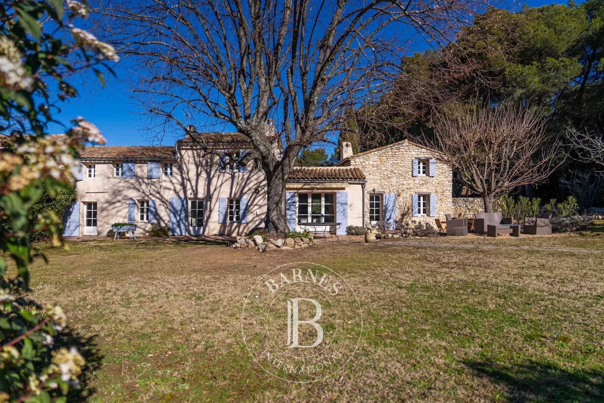 Aix-en-Provence  - House 7 Bedrooms