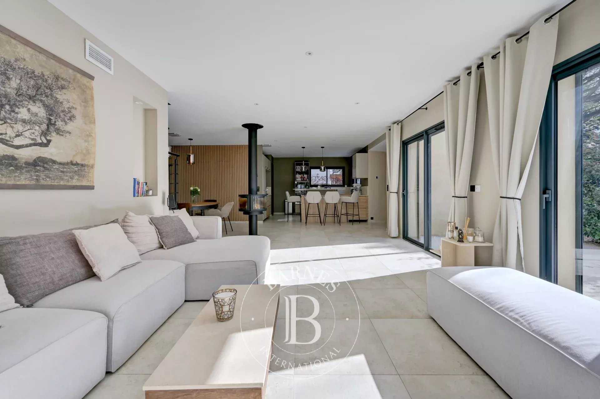 Aix-en-Provence  - House 4 Bedrooms