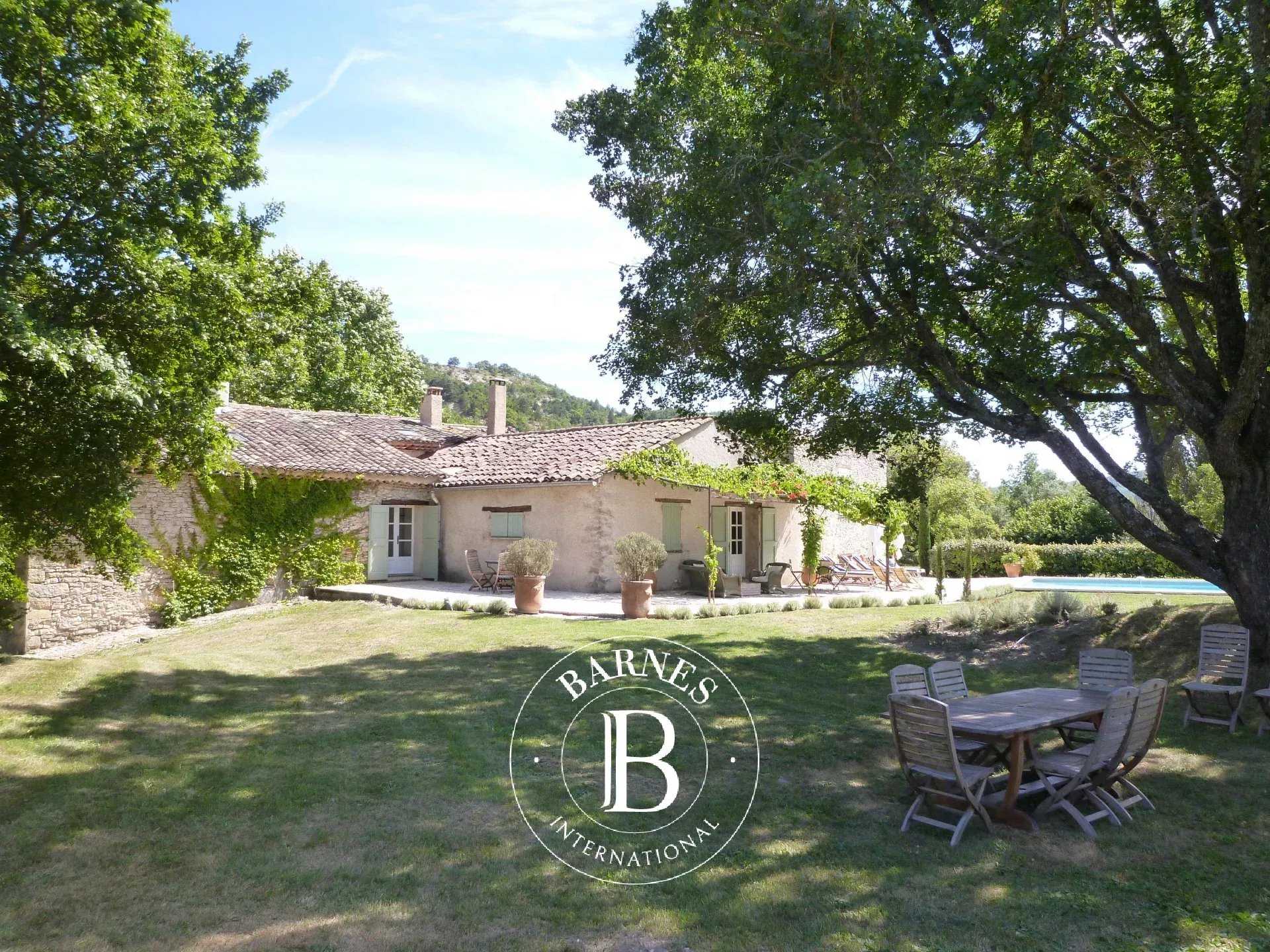Forcalquier  - Propriété 16 Pi&egrave;ces 5 Chambres