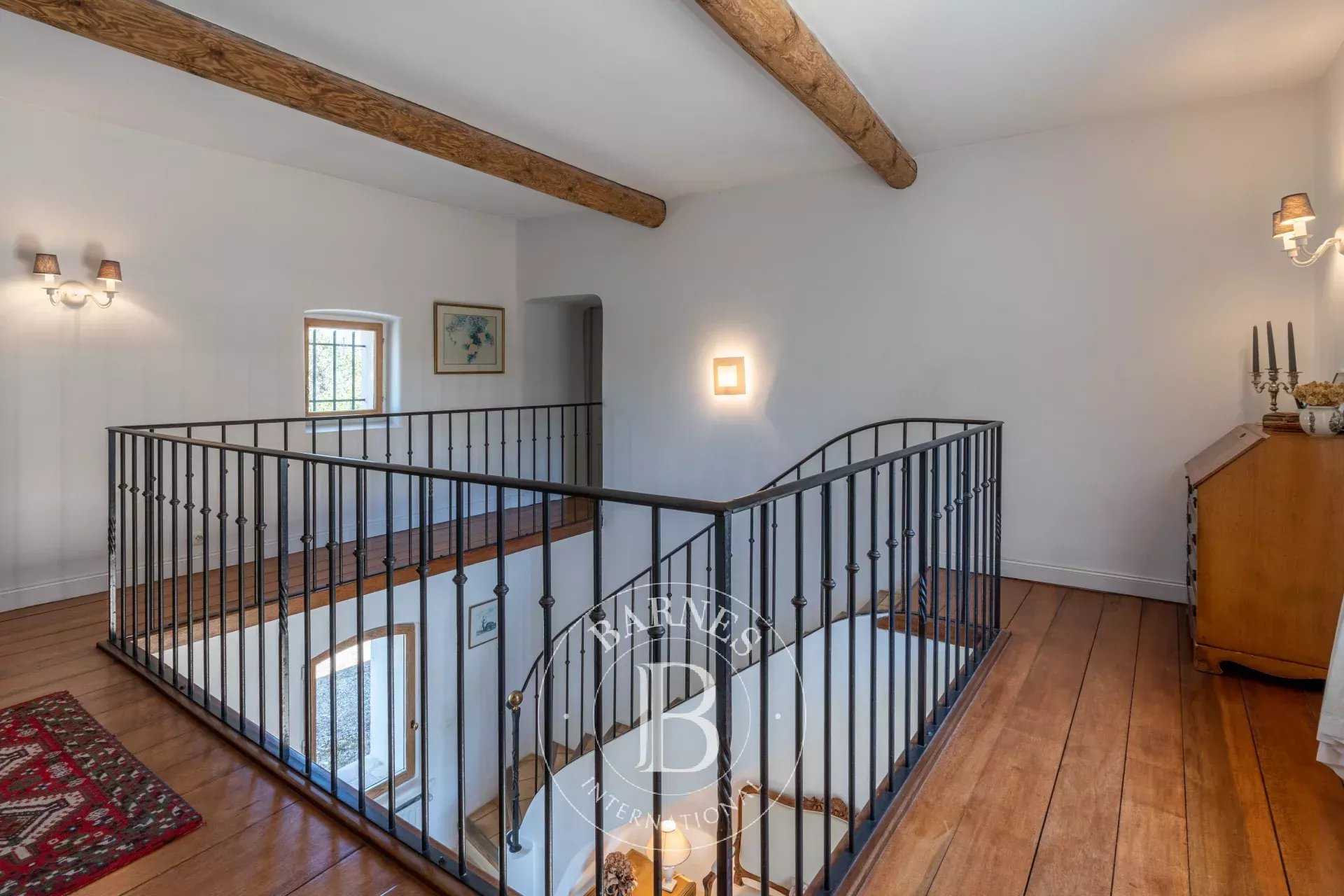 Lourmarin  - Maison 14 Pi&egrave;ces 5 Chambres