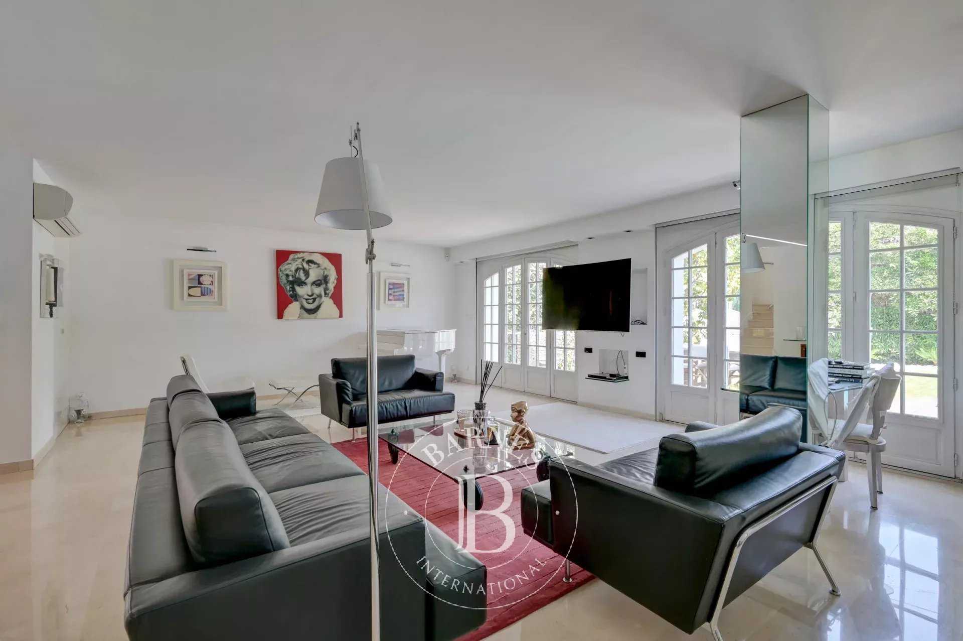 Aix-en-Provence  - House 6 Bedrooms
