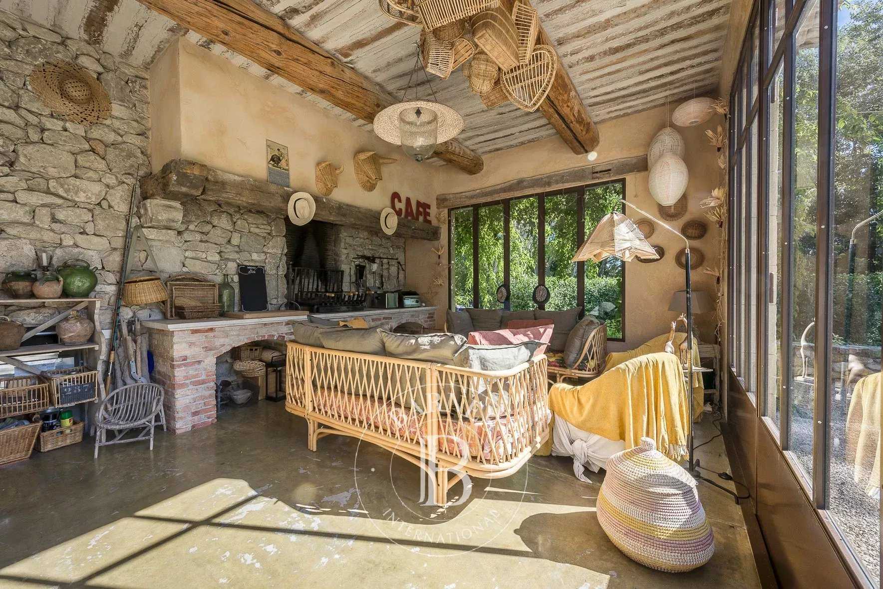 Aix-en-Provence  - Mas 5 Bedrooms