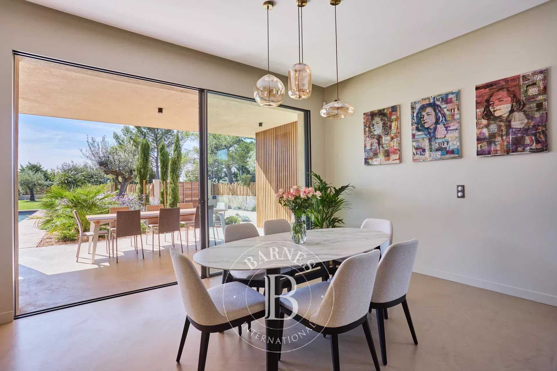 Aix-en-Provence  - House 5 Bedrooms