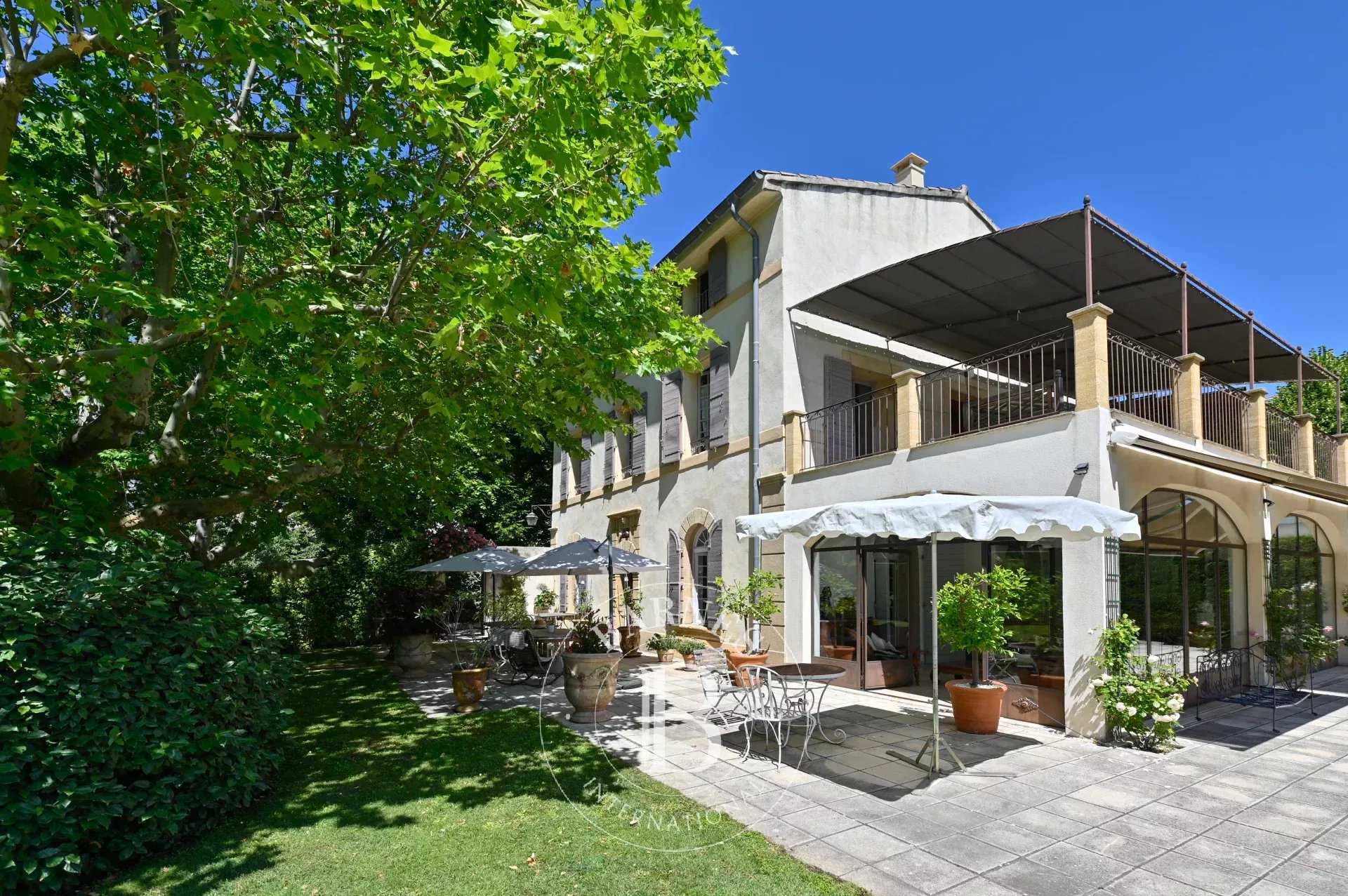 Aix-en-Provence  - House 8 Bedrooms