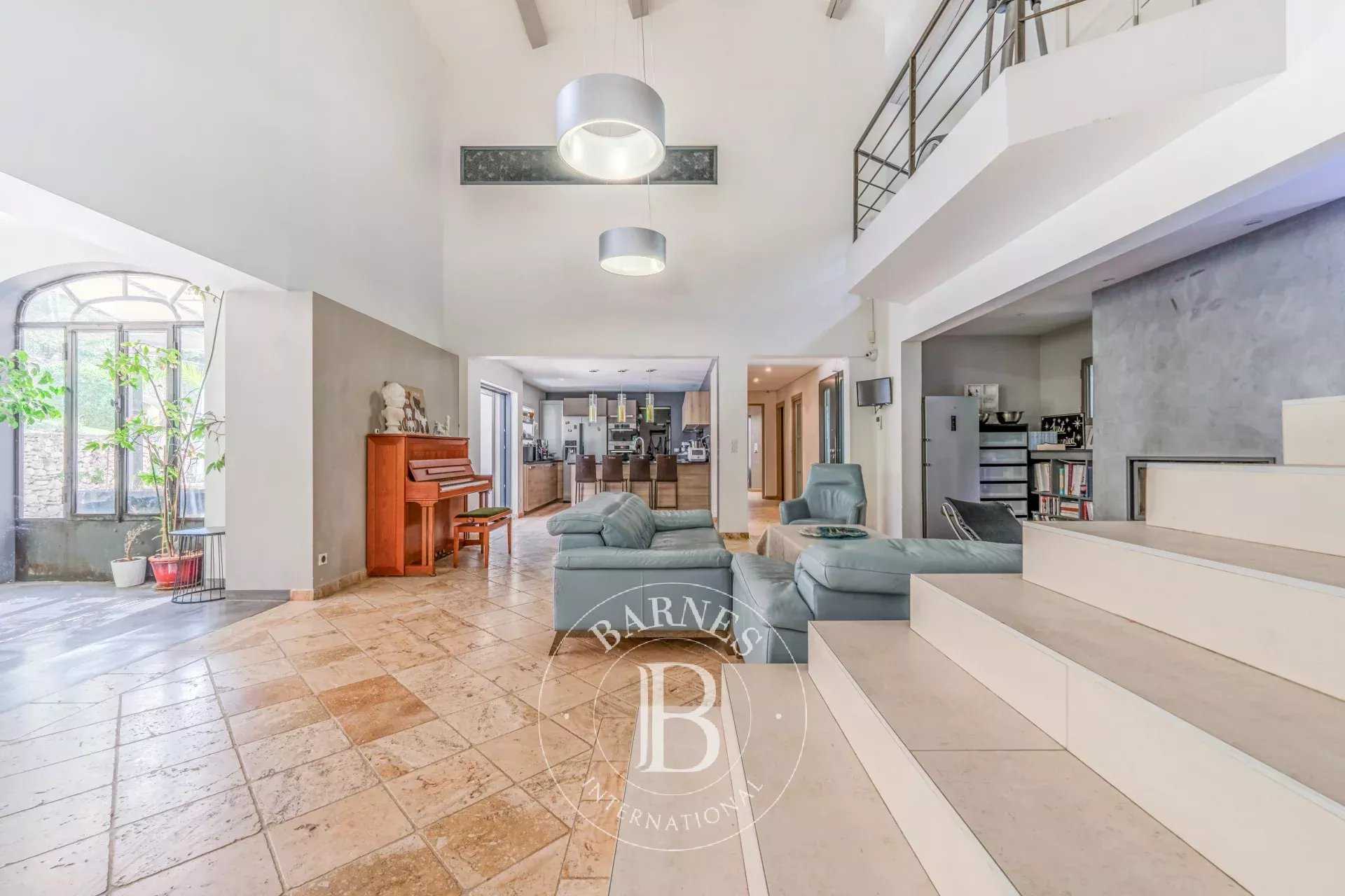 Aix-en-Provence  - House 6 Bedrooms