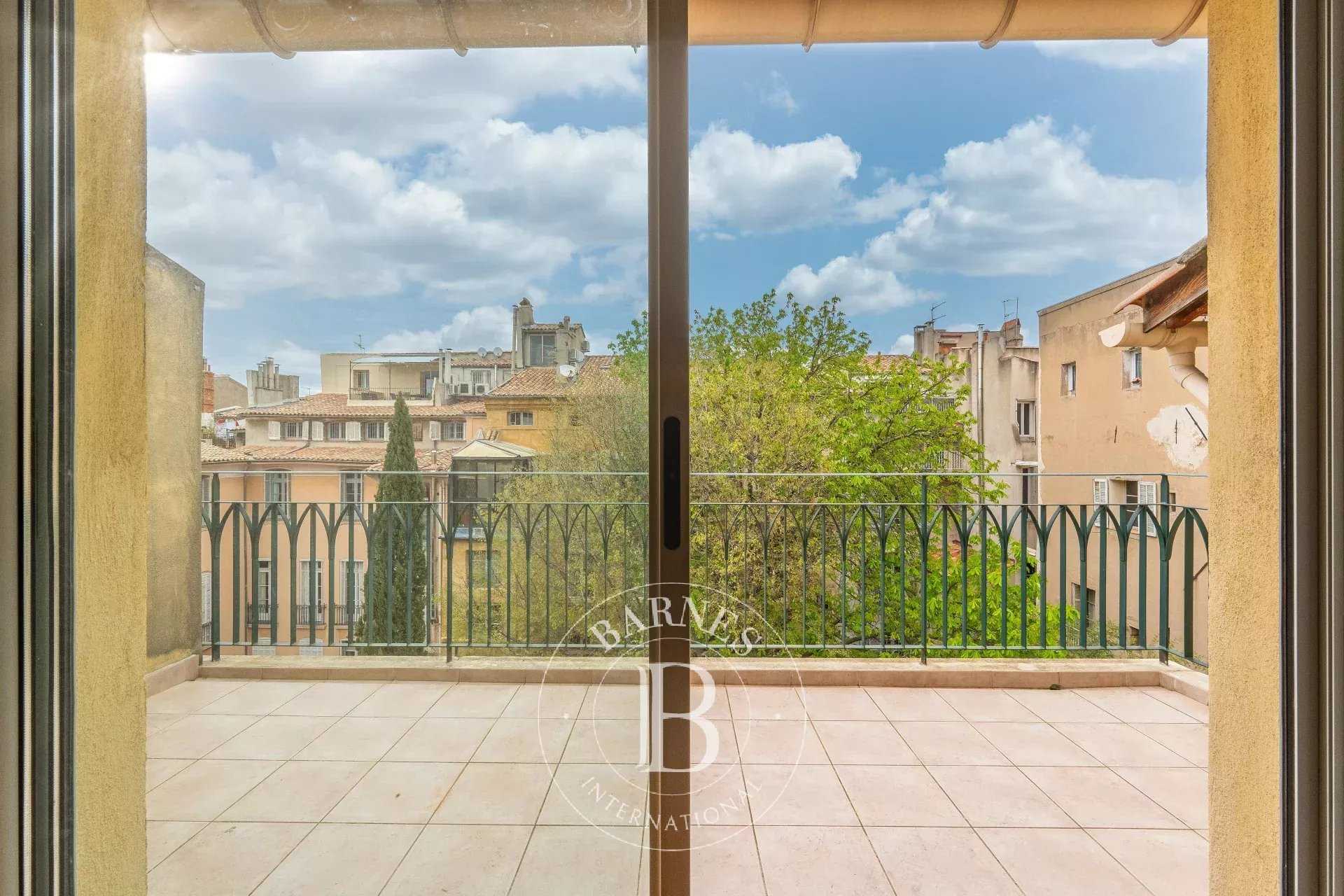 Aix-en-Provence  - Appartement 3 Pi&egrave;ces 2 Chambres