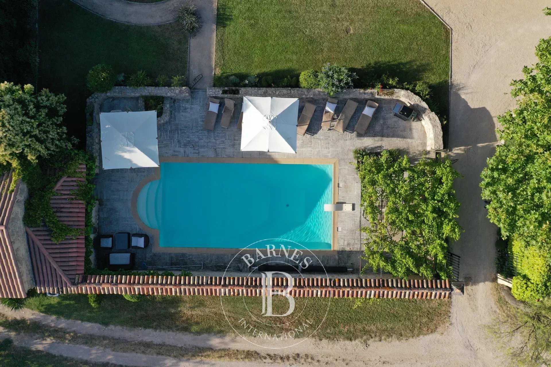 Aix-en-Provence  - Property 10 Bedrooms