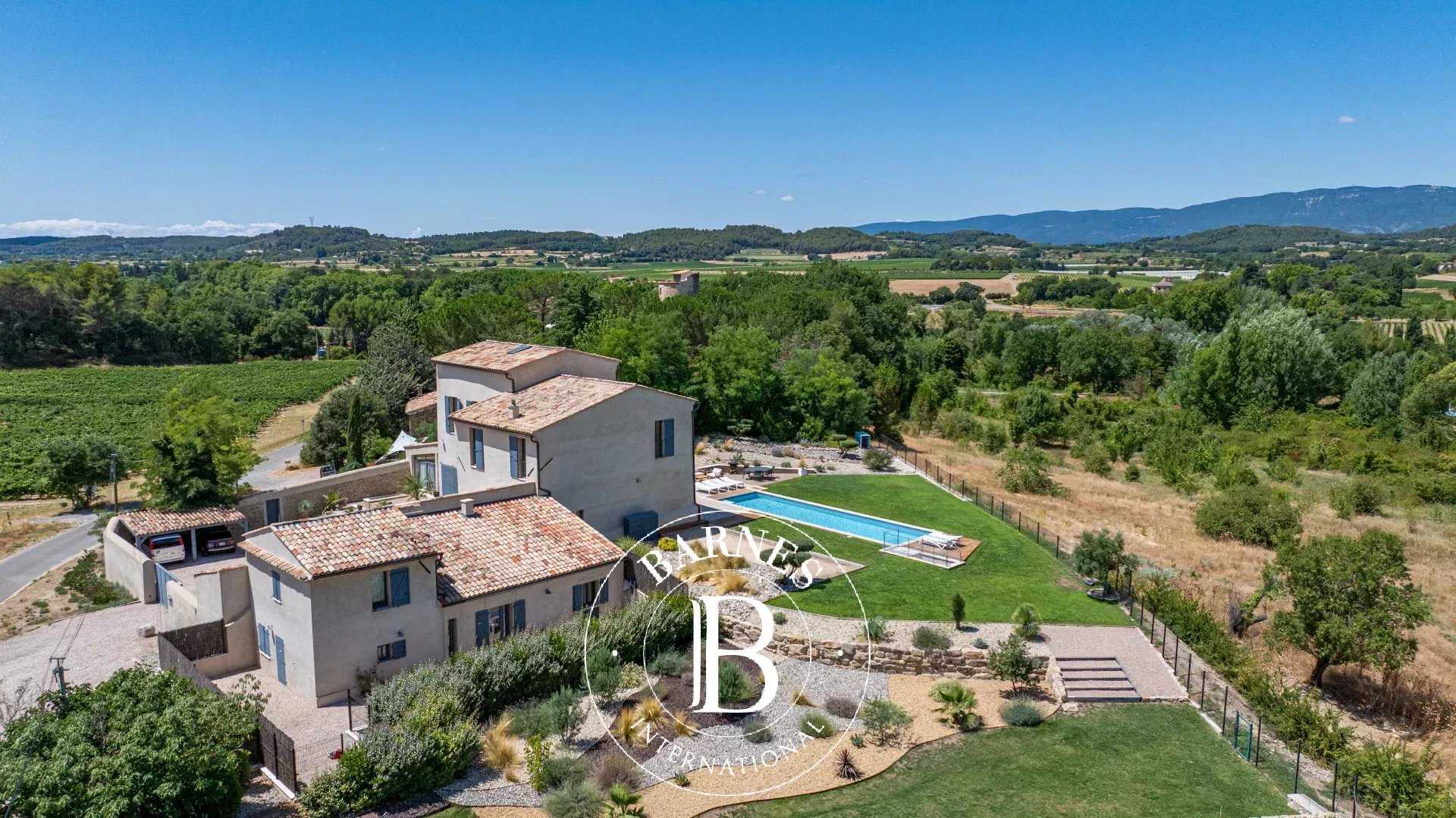 Lourmarin  - Propriété 15 Pi&egrave;ces 4 Chambres