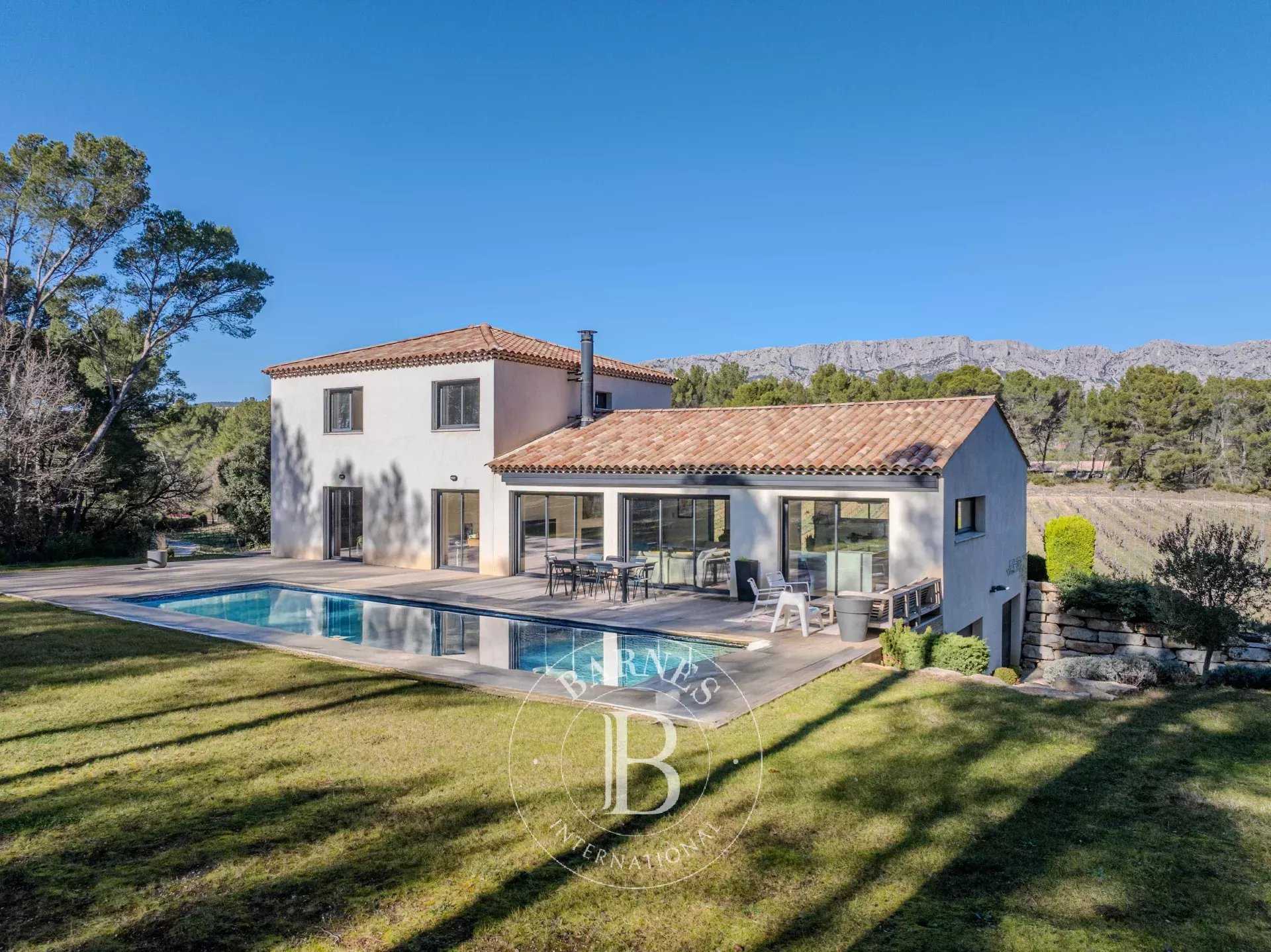 Aix-en-Provence  - House 5 Bedrooms