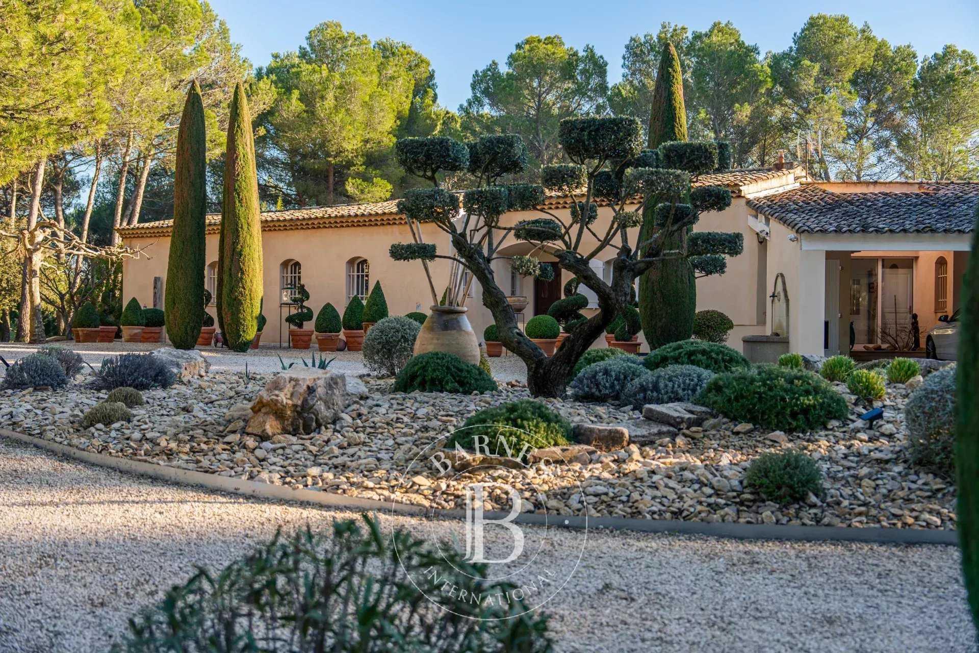 Aix-en-Provence  - Property 7 Bedrooms