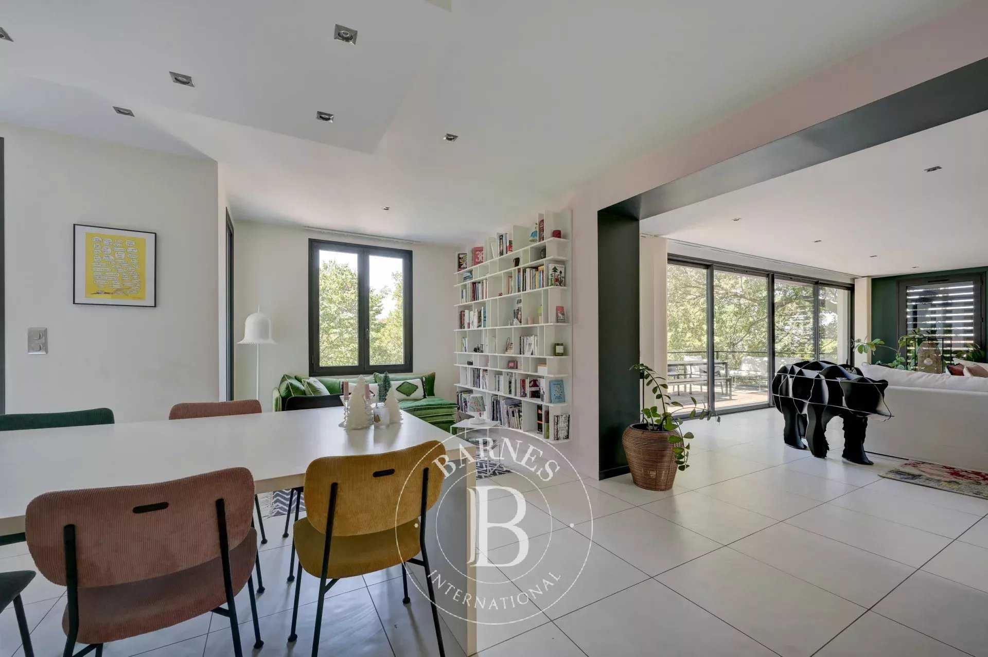 Aix-en-Provence  - House 5 Bedrooms
