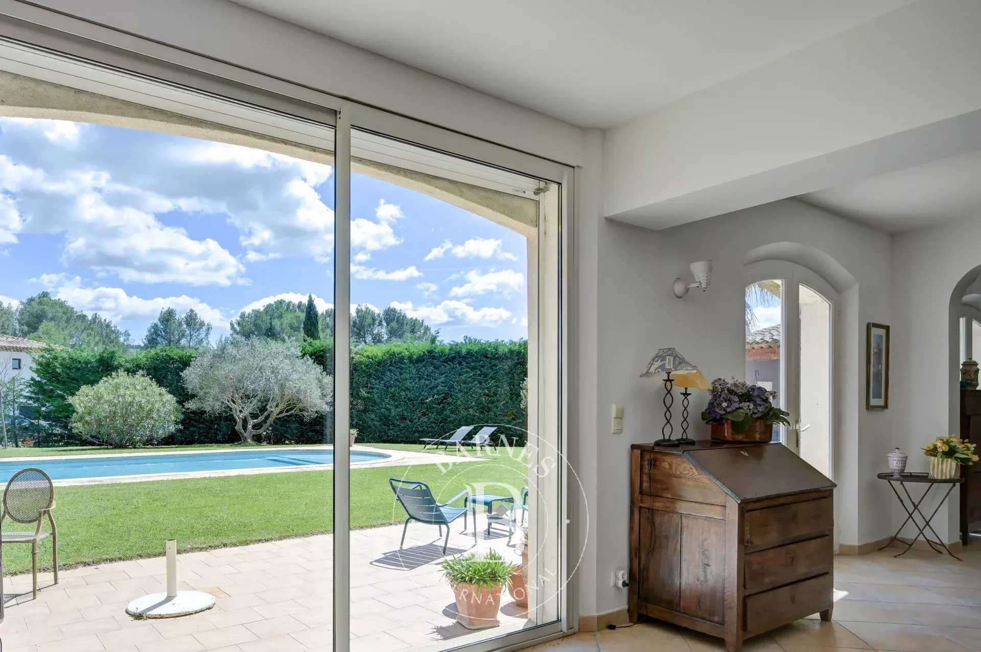 Aix-en-Provence  - House 4 Bedrooms