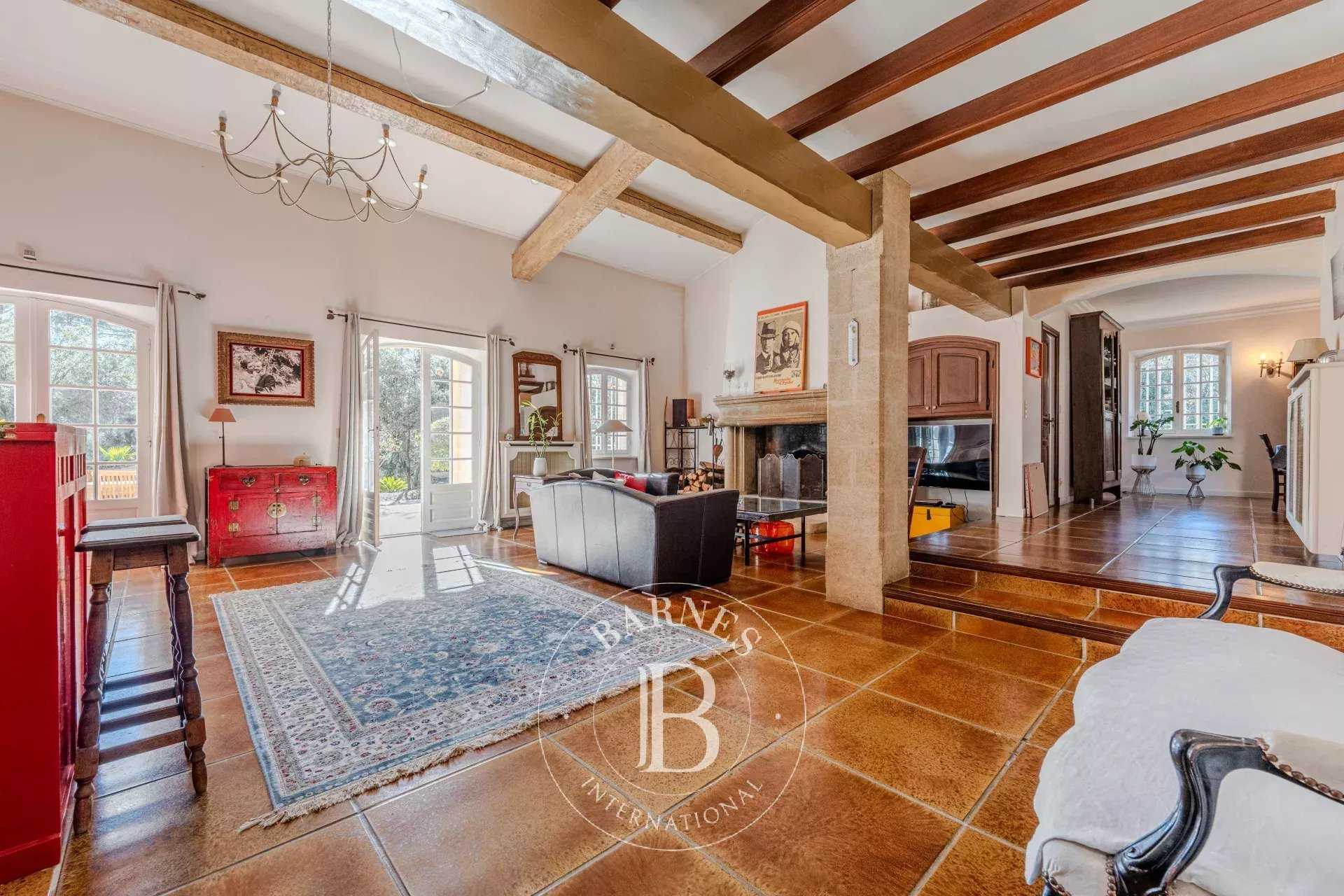 Aix-en-Provence  - Property 6 Bedrooms
