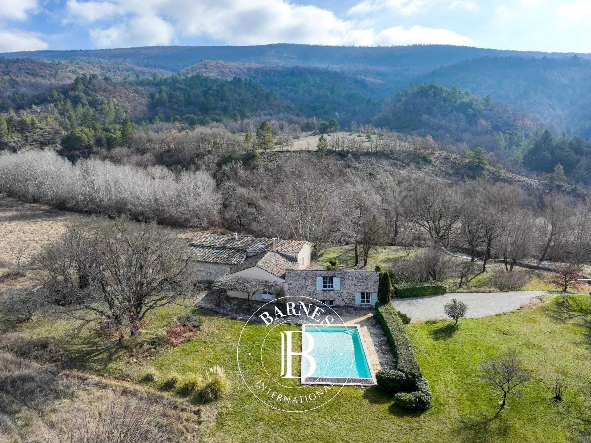 Forcalquier  - Propriété 16 Pi&egrave;ces 5 Chambres