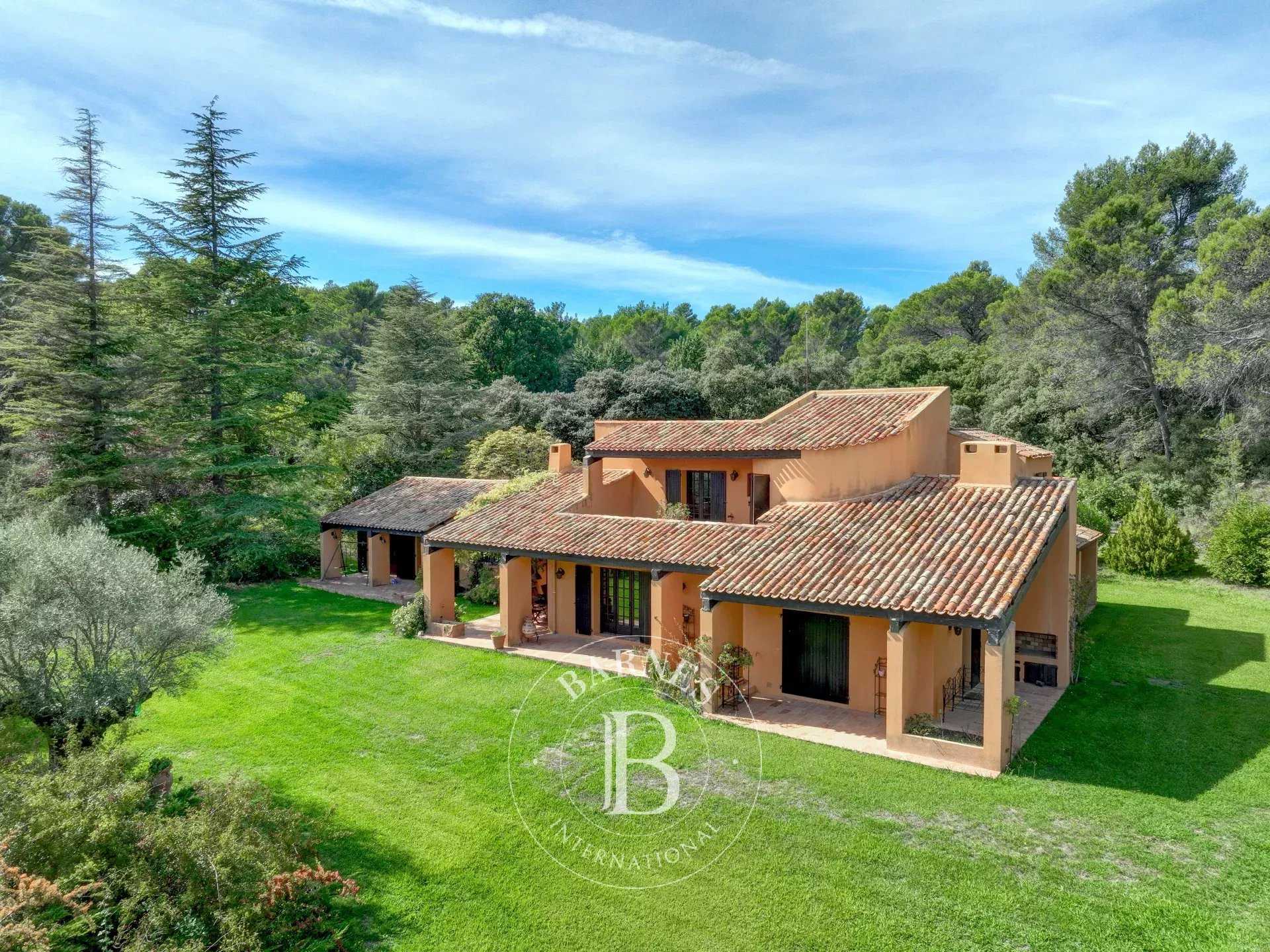 Aix-en-Provence  - House 4 Bedrooms