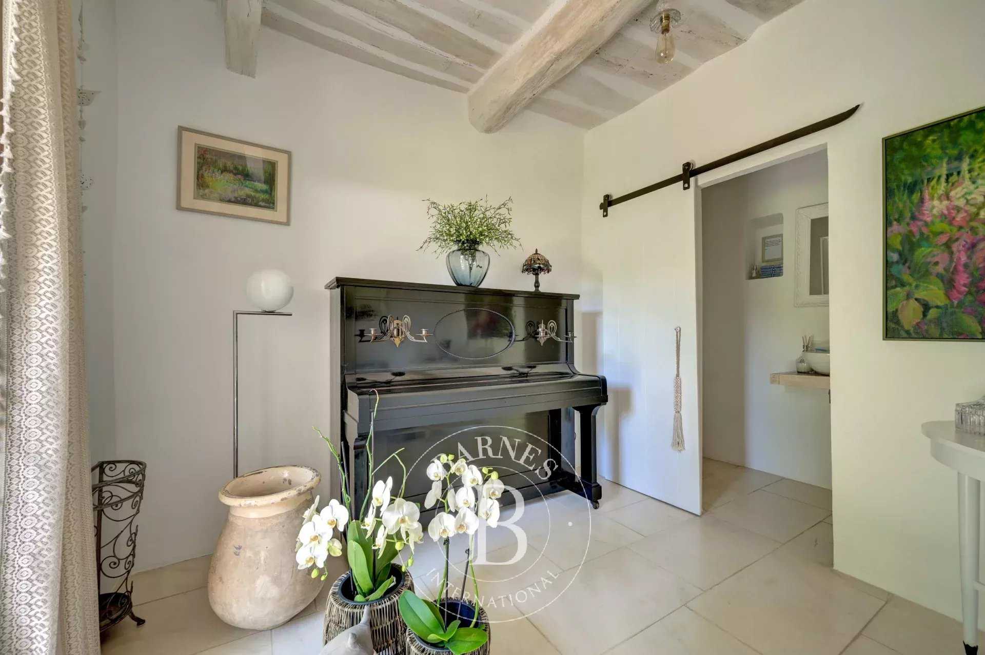 Peynier  - Maison 9 Pi&egrave;ces 4 Chambres