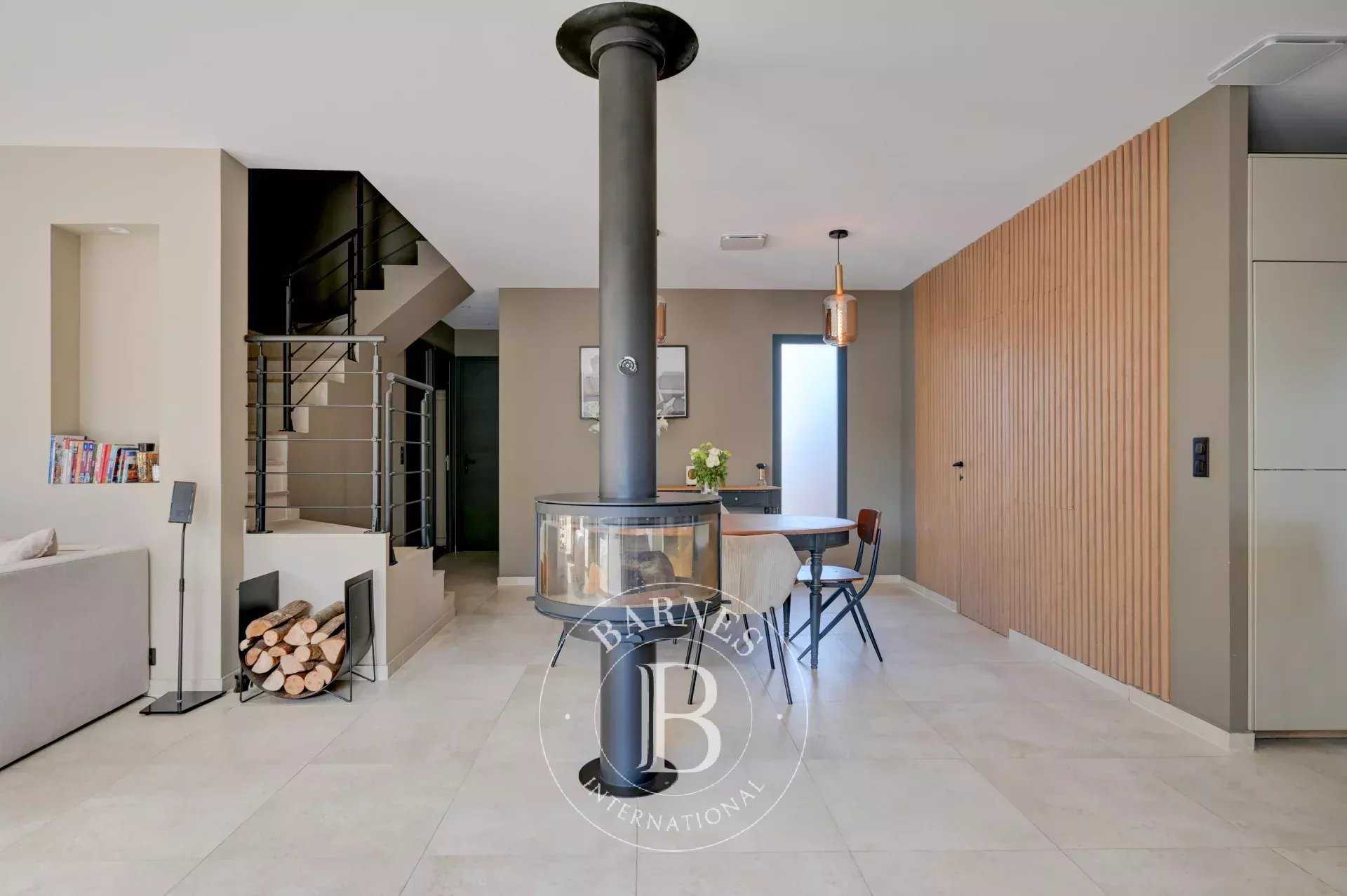 Aix-en-Provence  - House 4 Bedrooms