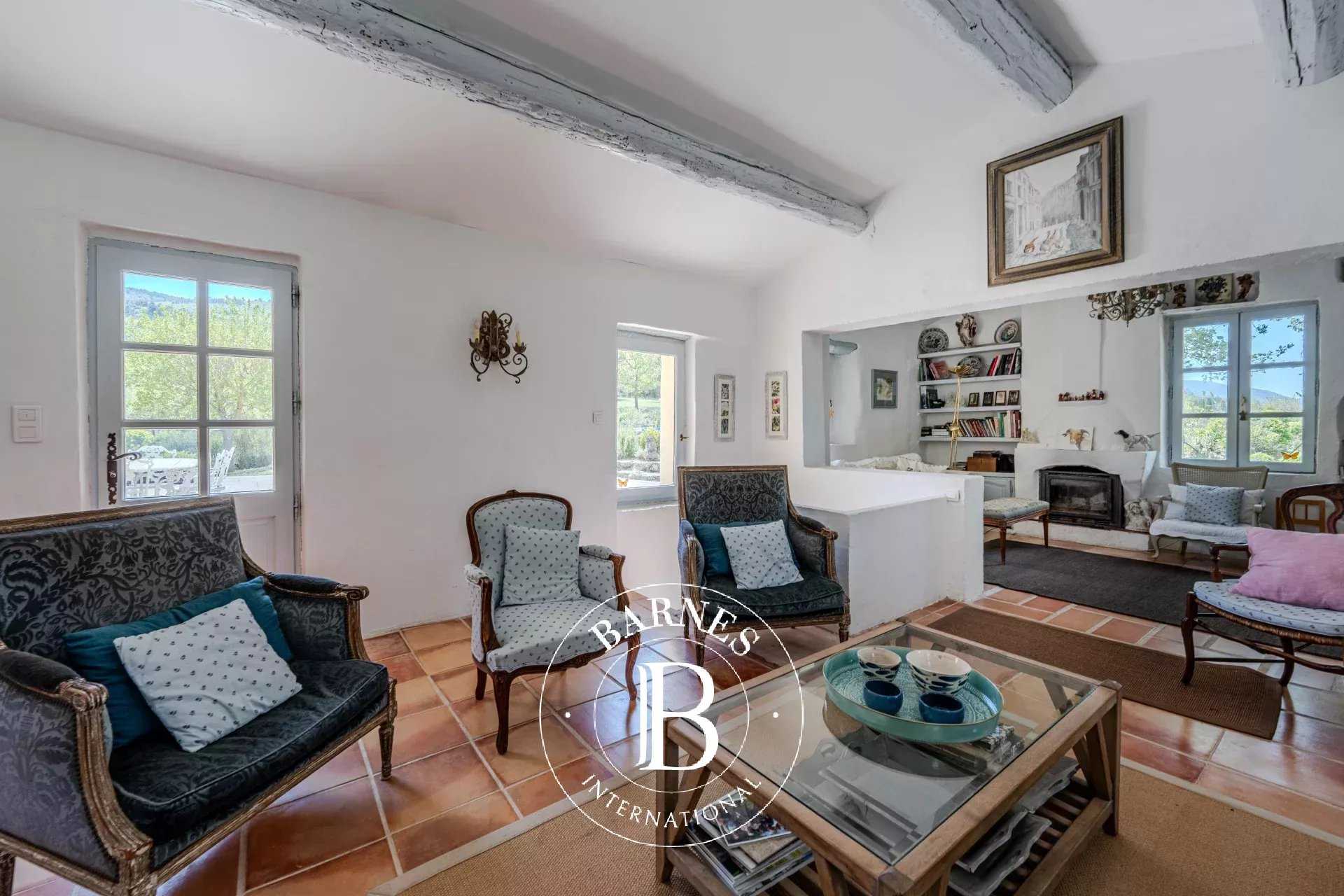 Céreste-en-Luberon  - Maison 7 Pi&egrave;ces 5 Chambres