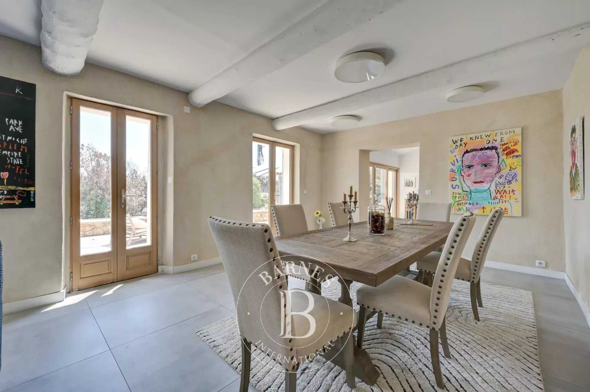 Aix-en-Provence  - House 6 Bedrooms