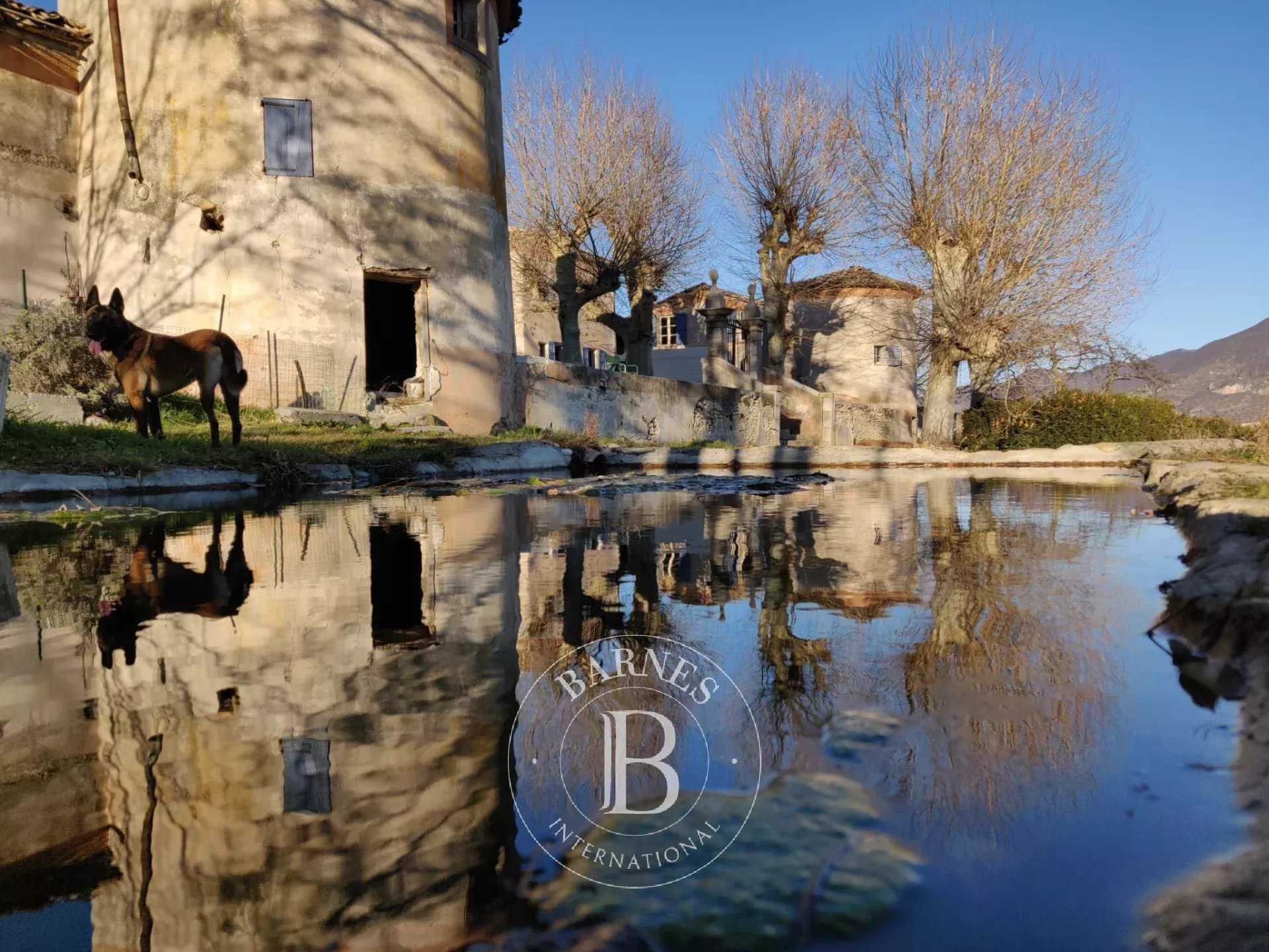 Digne-les-Bains  - Property 6 Bedrooms