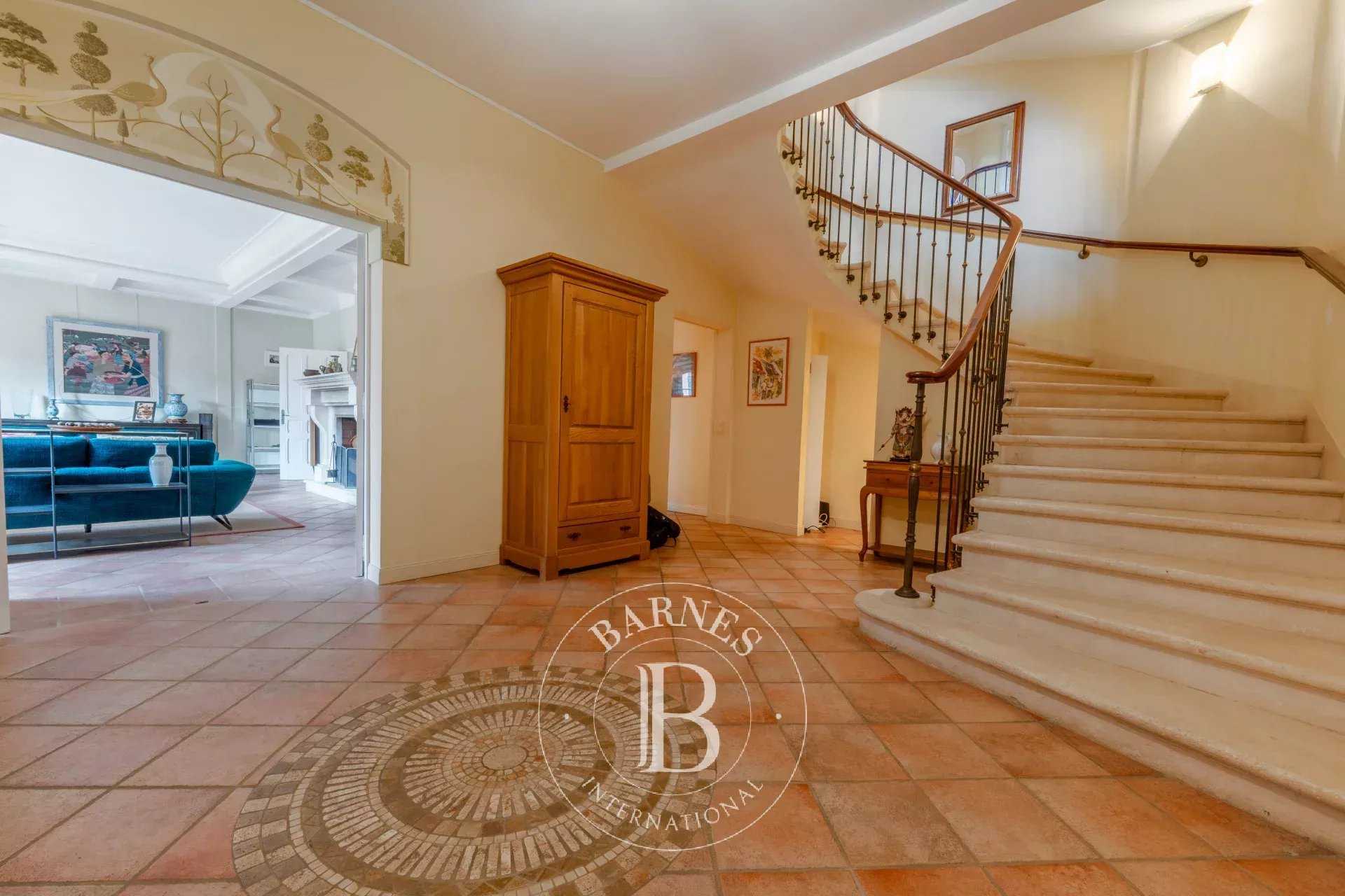 Aix-en-Provence  - House 8 Bedrooms